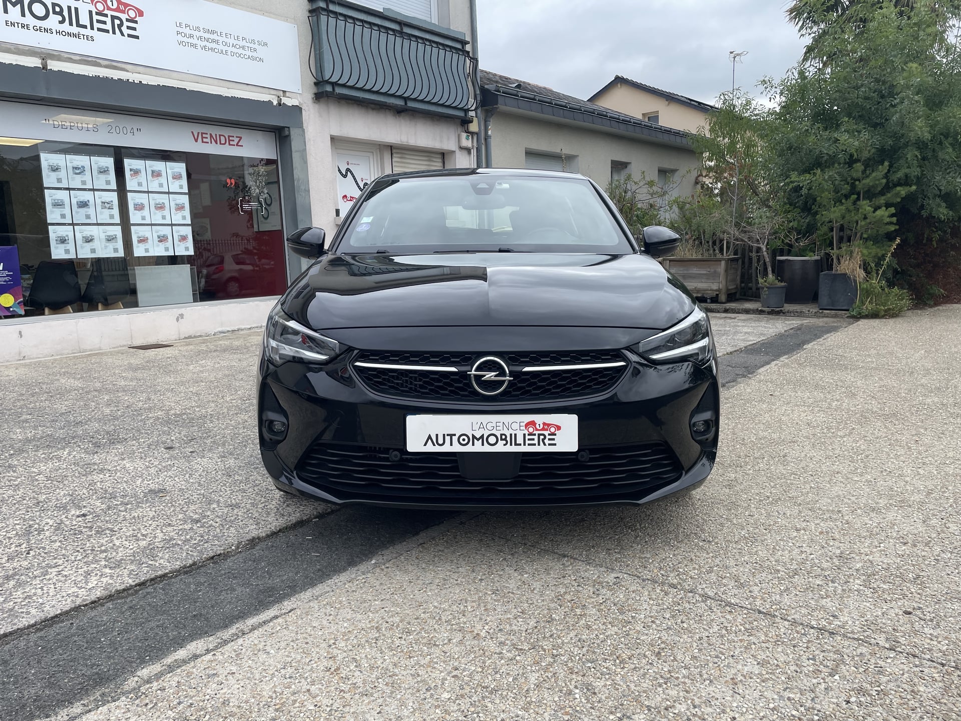 Opel Corsa 5 Portes 1.2 Turbo 100 cv EAT8 - GS Line - 1ère main — 2
