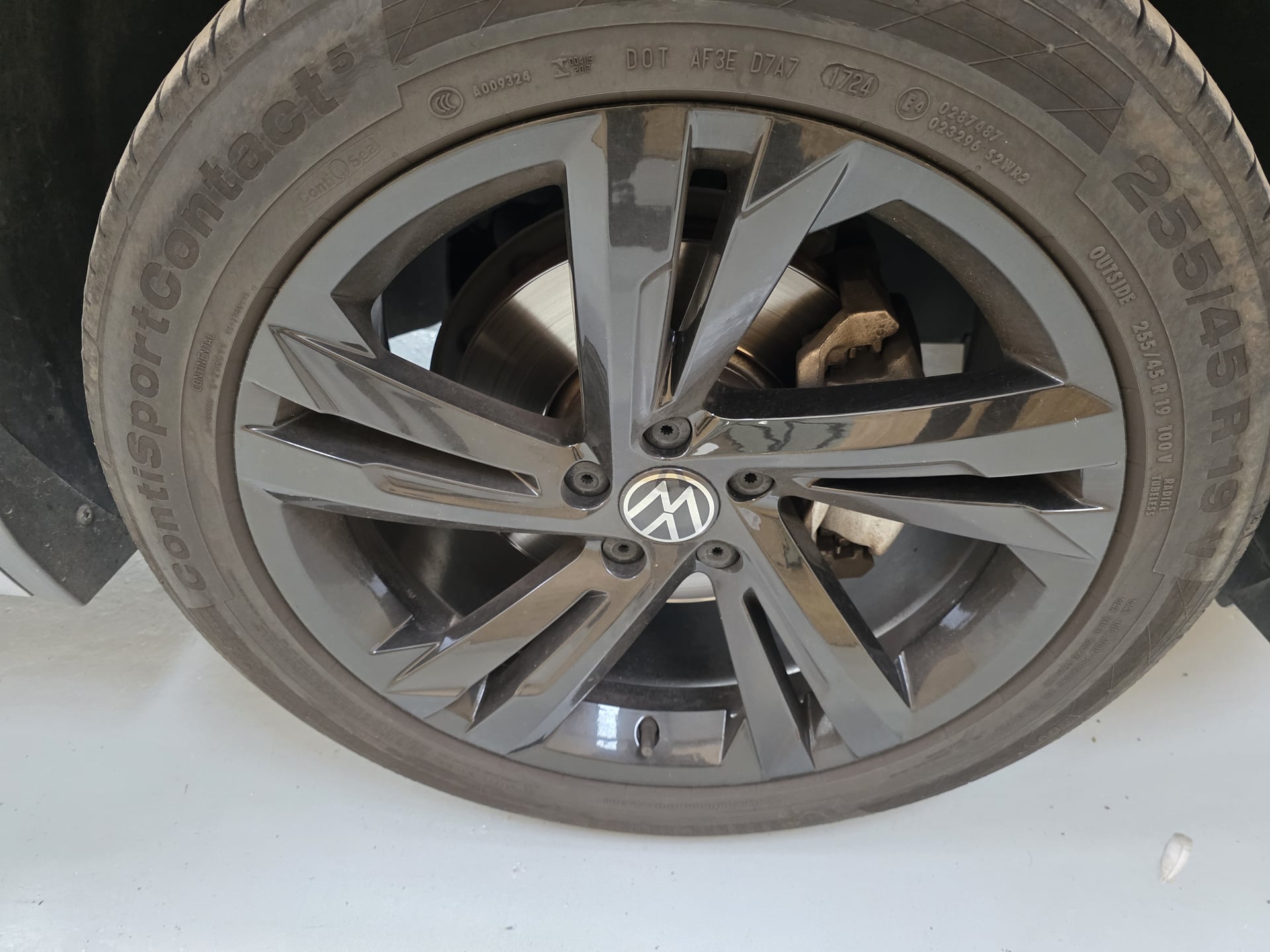Volkswagen Tiguan Allspace 2.0 TDI 150 CH DSG7 R-LINE 7PLACES — 36