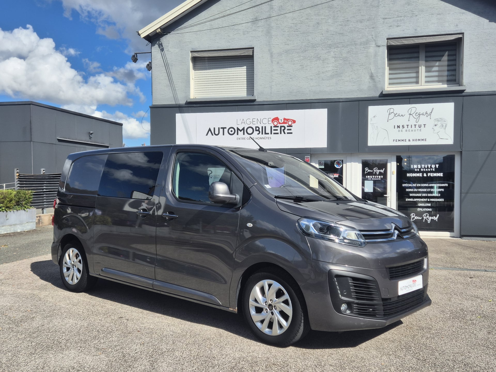 Citroen Jumpy M 2.0 BlueHDi 180 cv Fourgon moyen EAT6 Boîte auto 5 PLACES CABINE APPROFONDIE