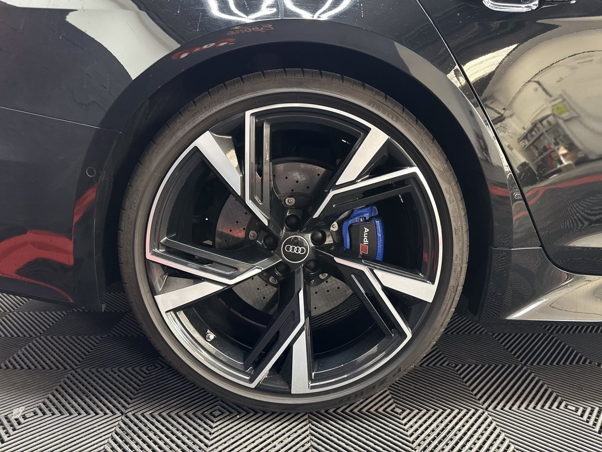 Audi RS6 AVANT 4.0 TFSI V8 BI-TURBO 600 ch — 33
