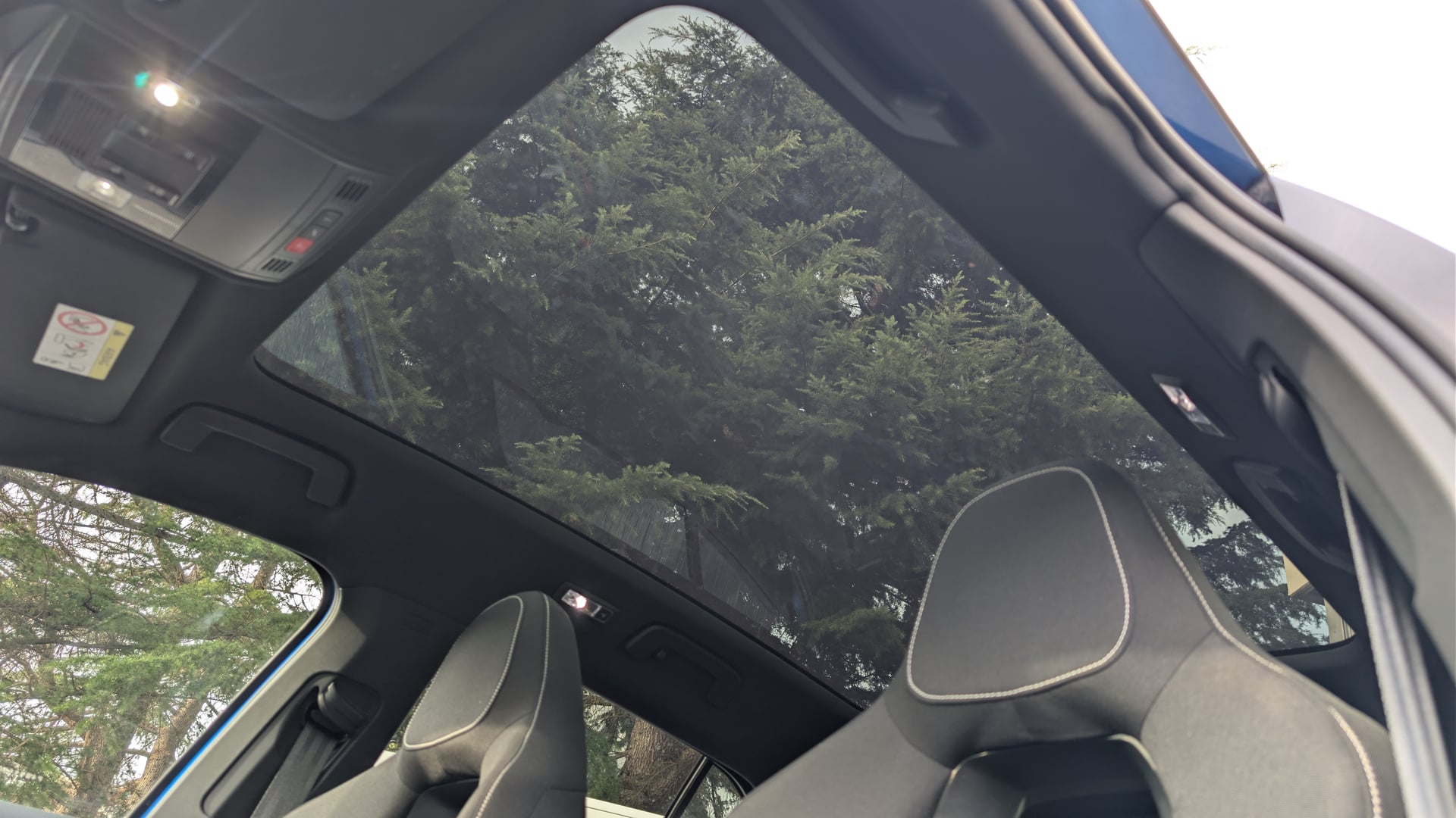 Skoda Fabia 1.0 TSi 95cv MONTE CARLO TOIT PANORAMIQUE — 29