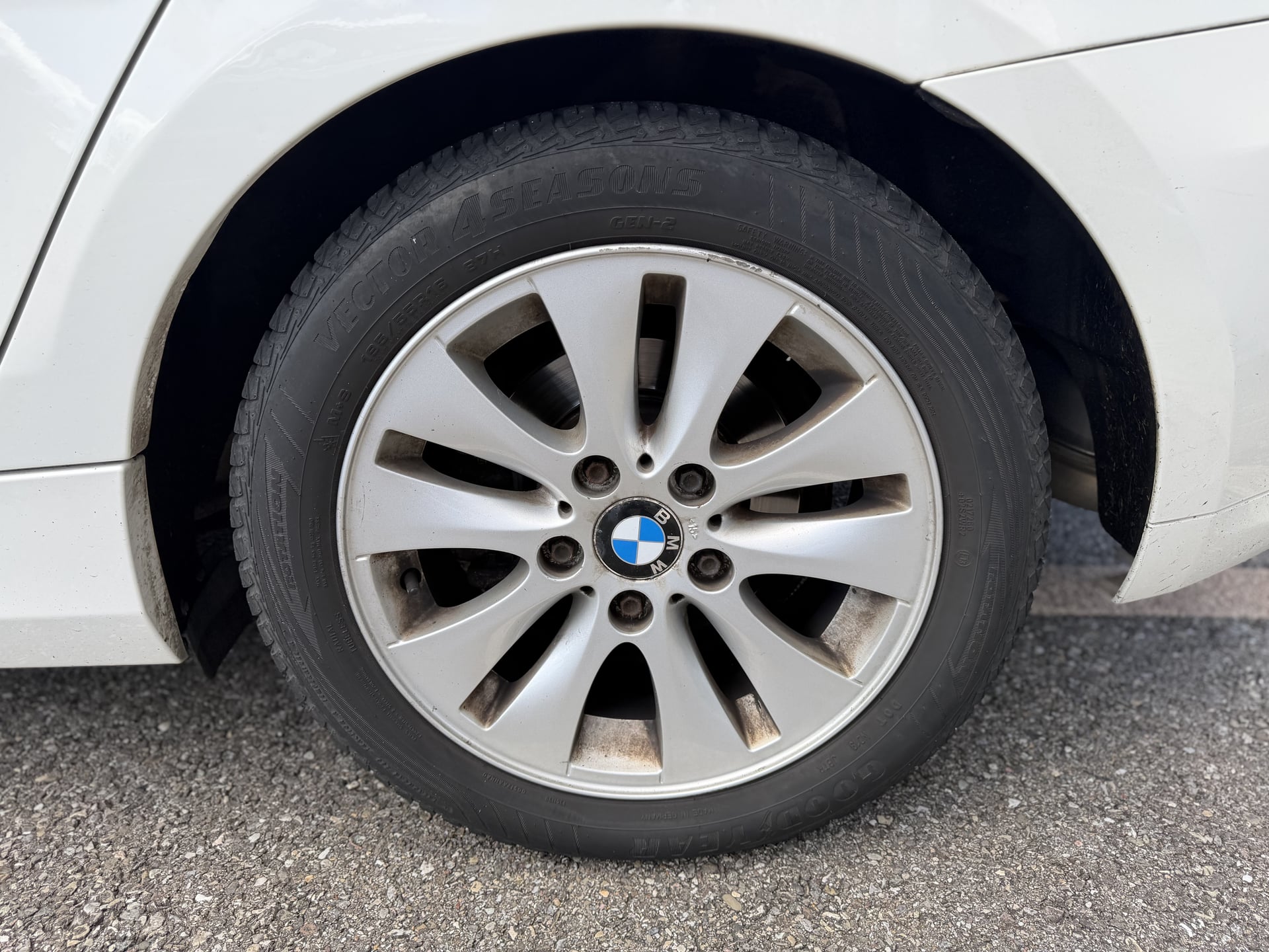 BMW Série 1 (E87) CONFORT LCI 116i 2.0 122CV - GARANTIE 12 MOIS — 29