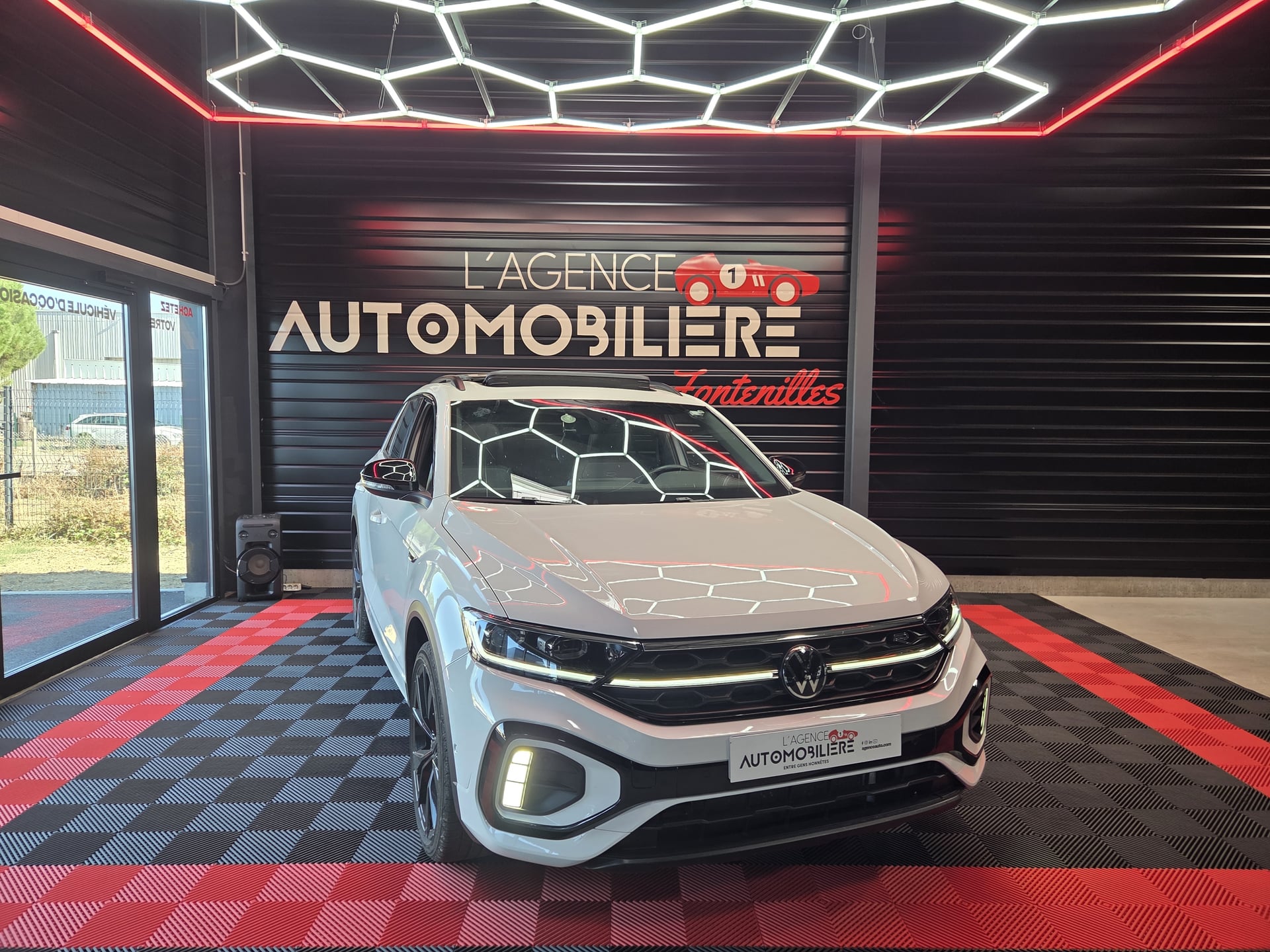 Volkswagen T-roc 1.5 TSI R LINE DSG7 150ch / Garantie 2029 Constructeur / Contrat d'entretien — 2