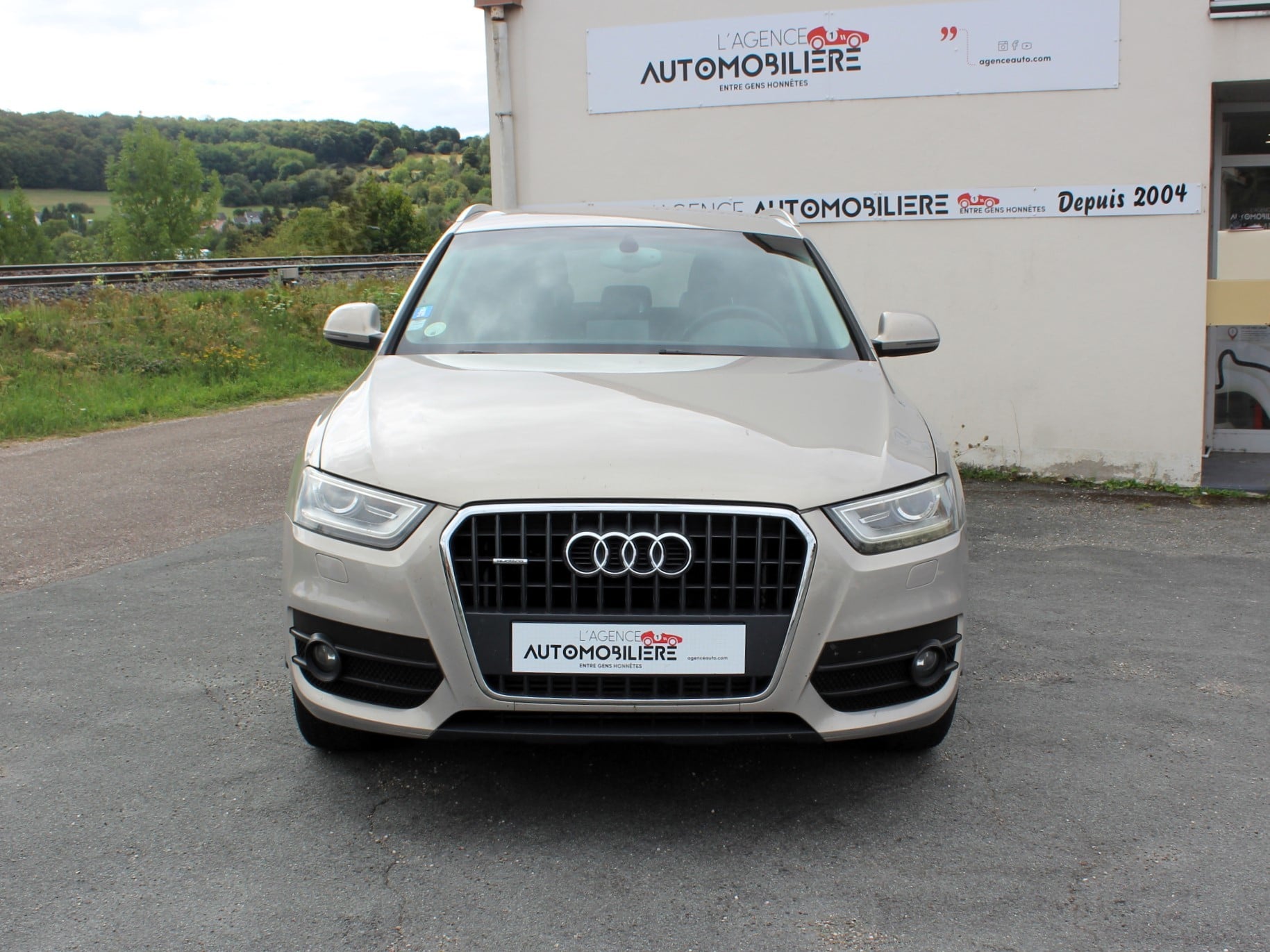 Audi Q3 2.0 TDI 177 CH Ambition Luxe quattro S tronic — 2