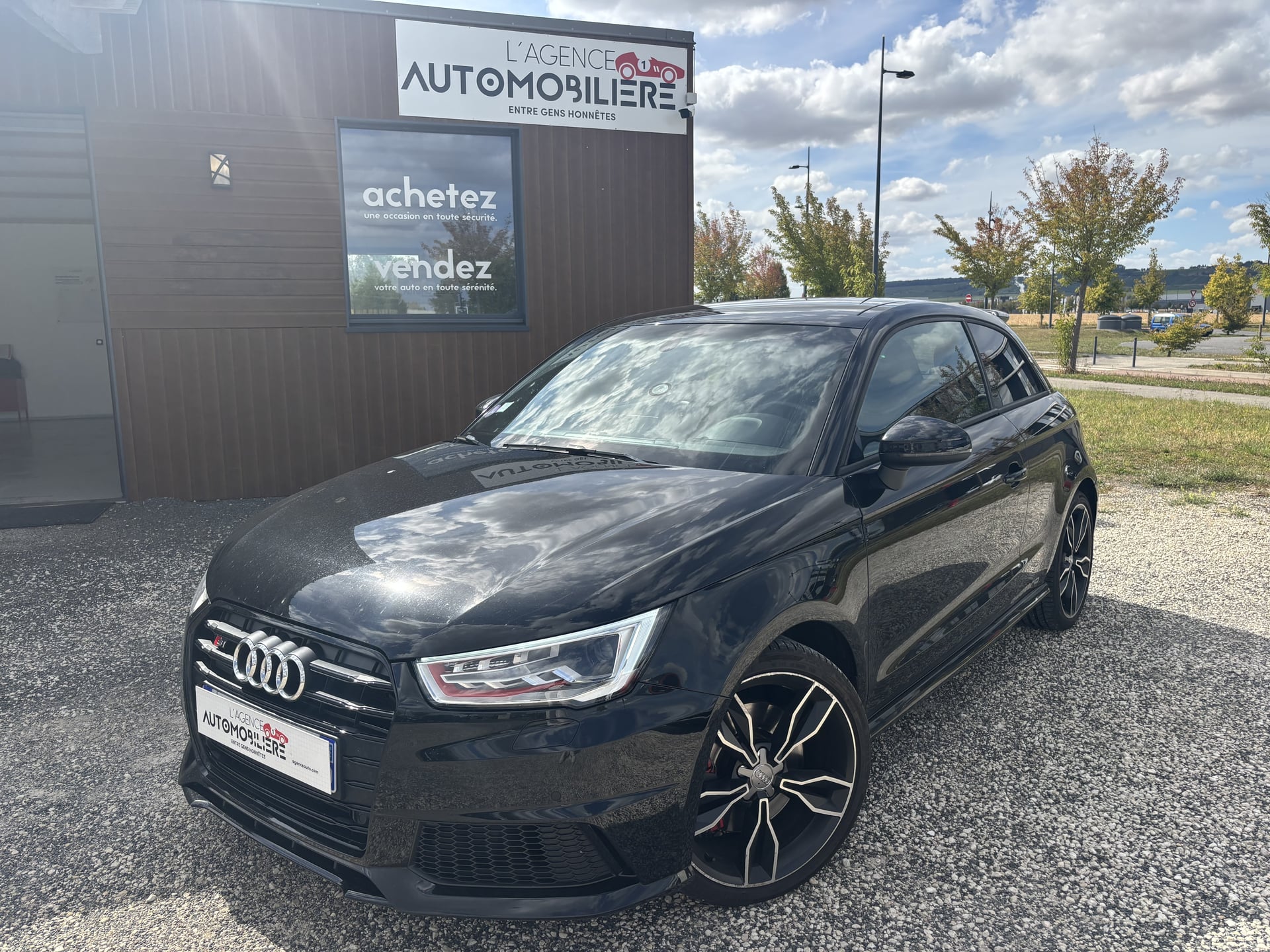Audi S1 Quattro Sportback 2.0 TFSi 231 CH 1ÈRE MAIN - SUIVI COMPLET AUDI - MOTEUR À CHAÎNE — 2