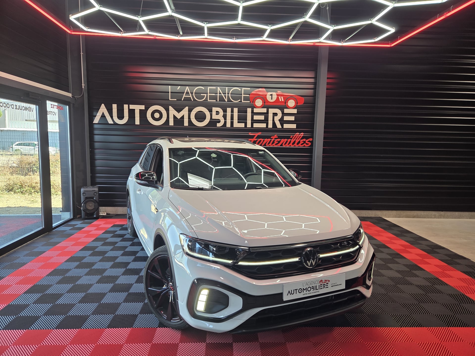Volkswagen T-roc 1.5 TSI R LINE DSG7 150ch / Garantie 2029 Constructeur / Contrat d'entretien