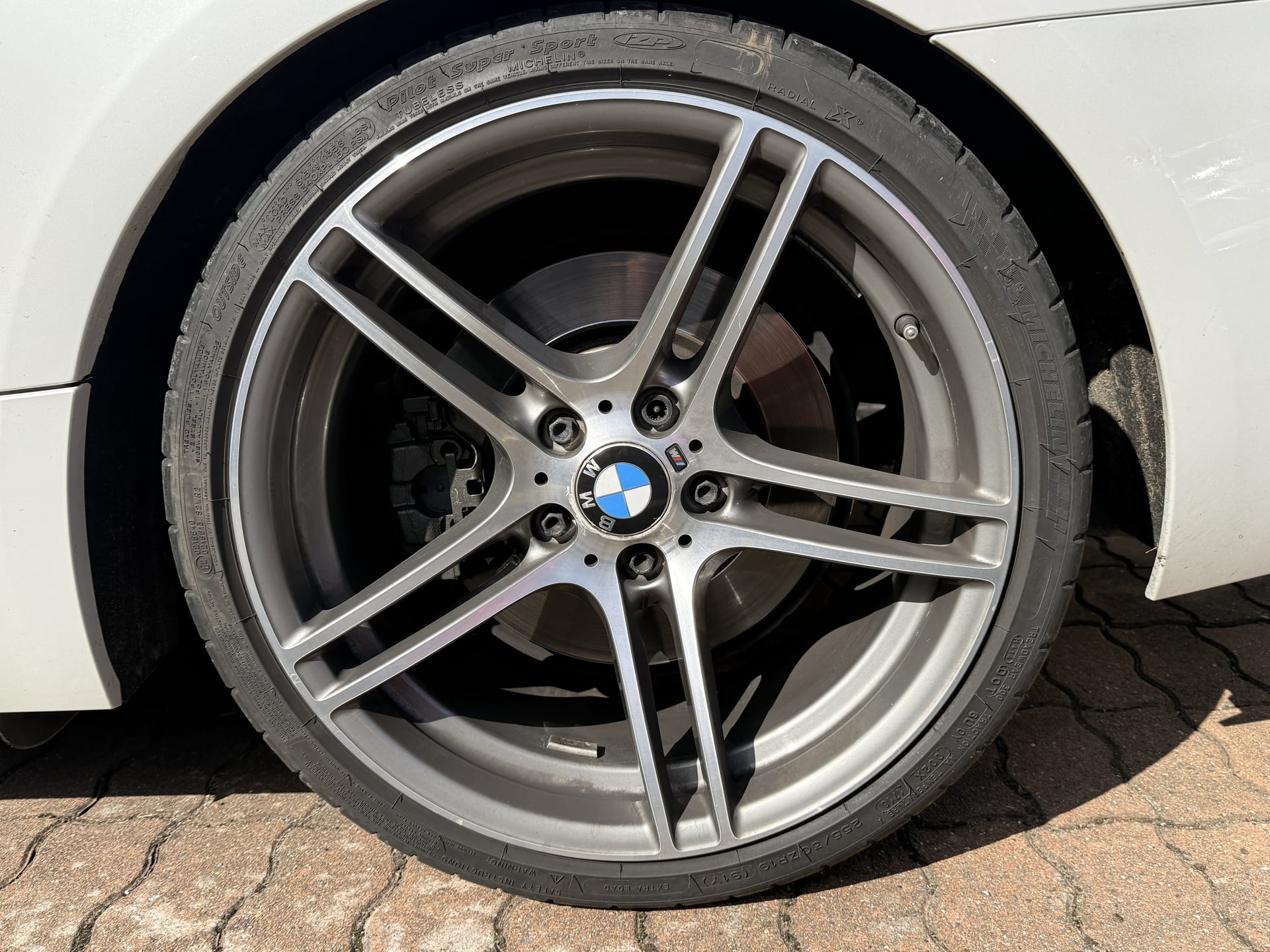 BMW Série 3 BMW 335i E93 LCI 306 ch DKG7+Options+Suivi Complet BMW! — 22