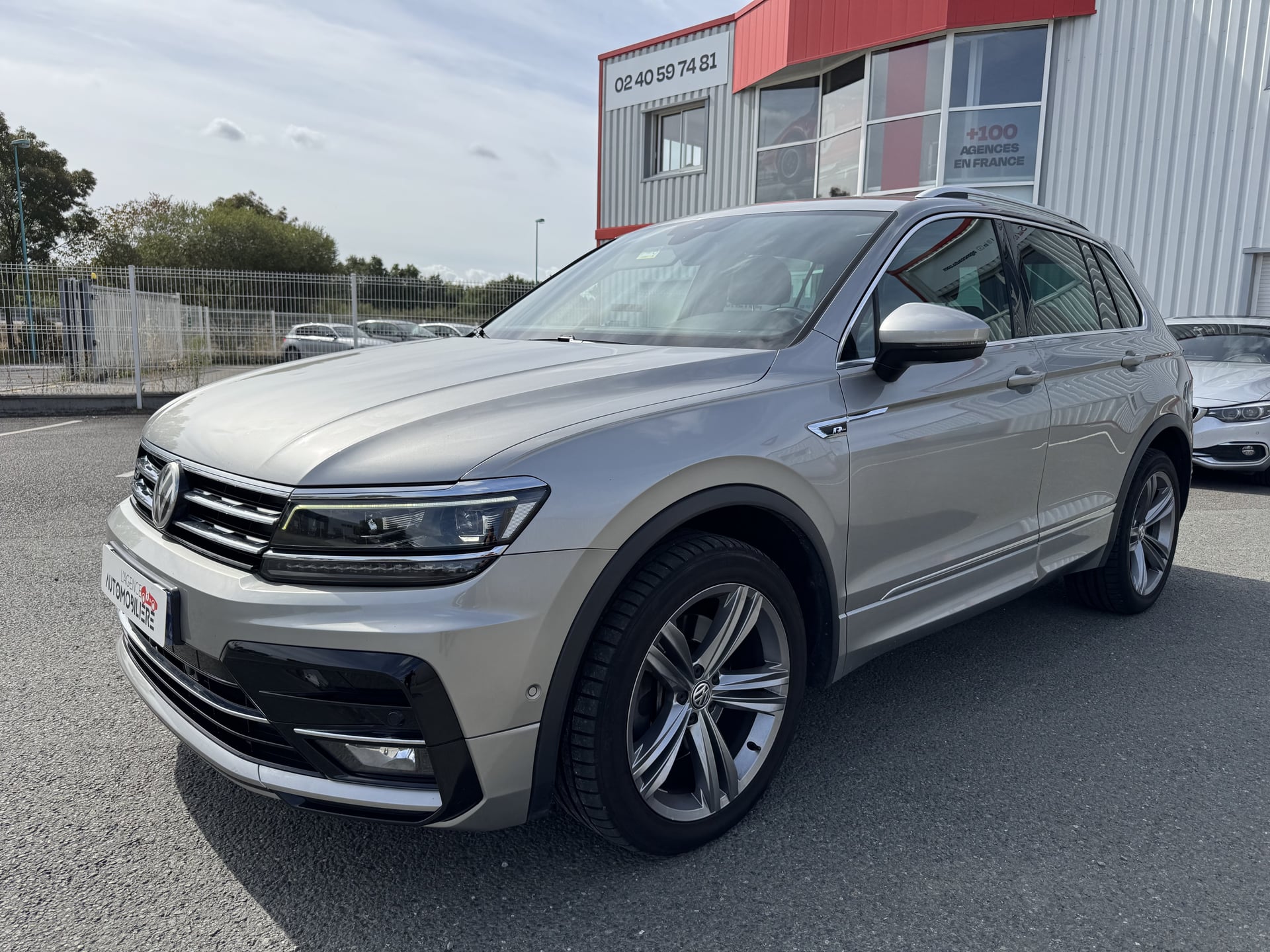 Volkswagen Tiguan 2.0 TDI 190 DSG7 4MOTION CARAT EXCLUSIVE | PACK R-LINE | ATTELAGE | TOIT OUVRANT | GARANTIE 12 MOIS