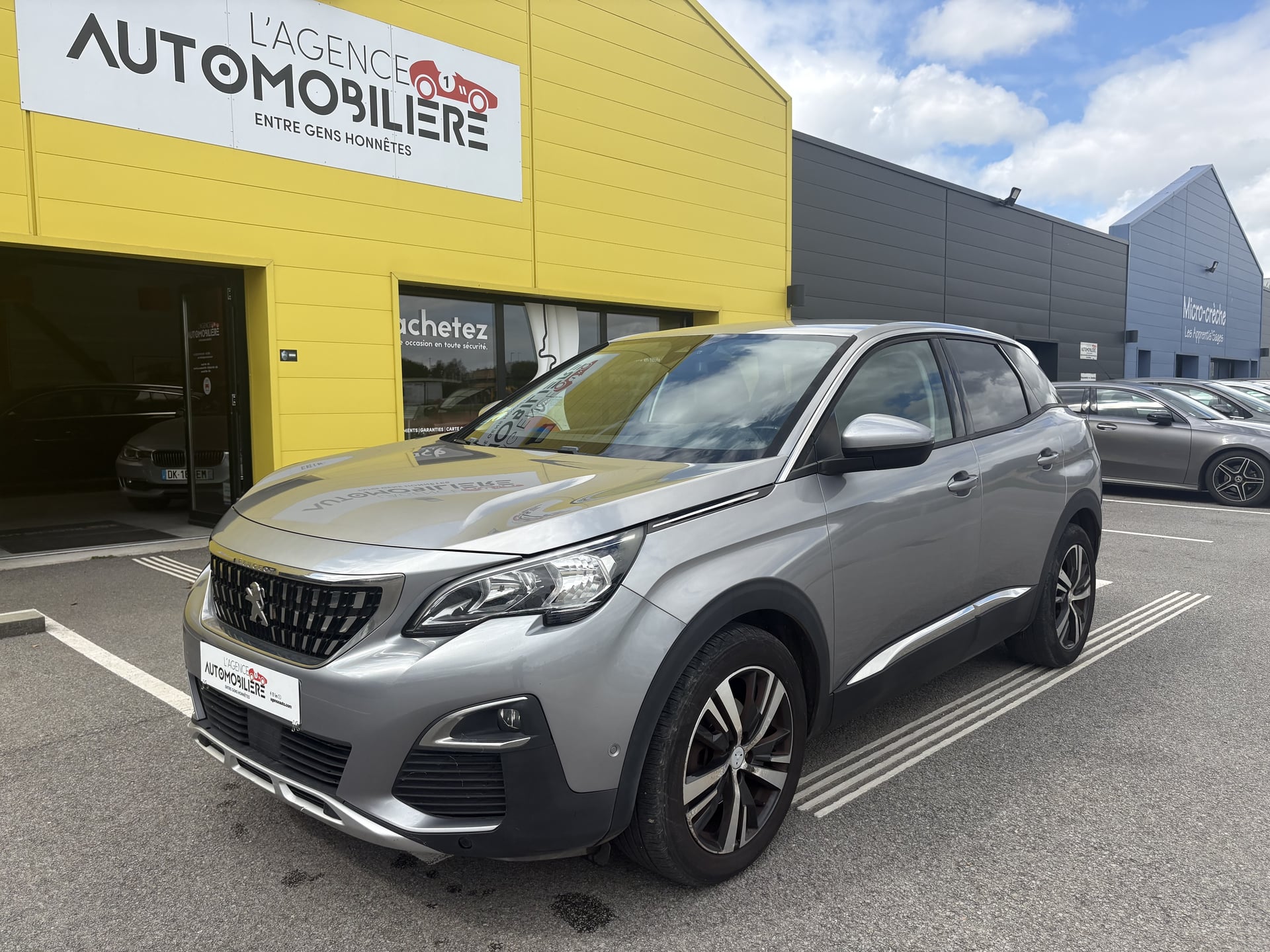 Peugeot 3008 1.6 Blue HDI Allure — 2
