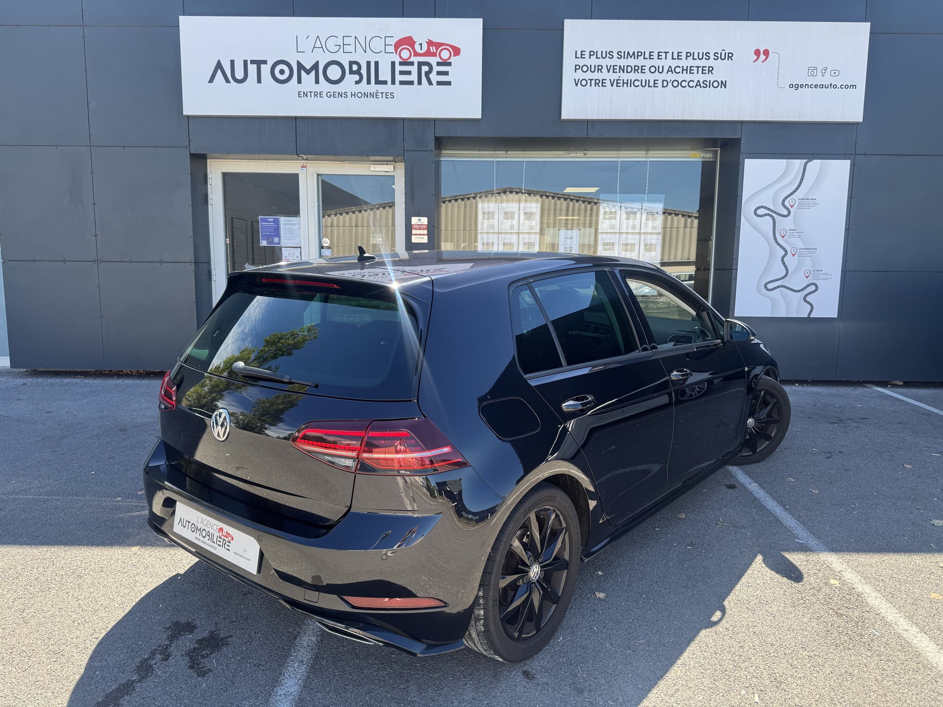 Volkswagen Golf 2.0 TDI 150cv R-Line — 2