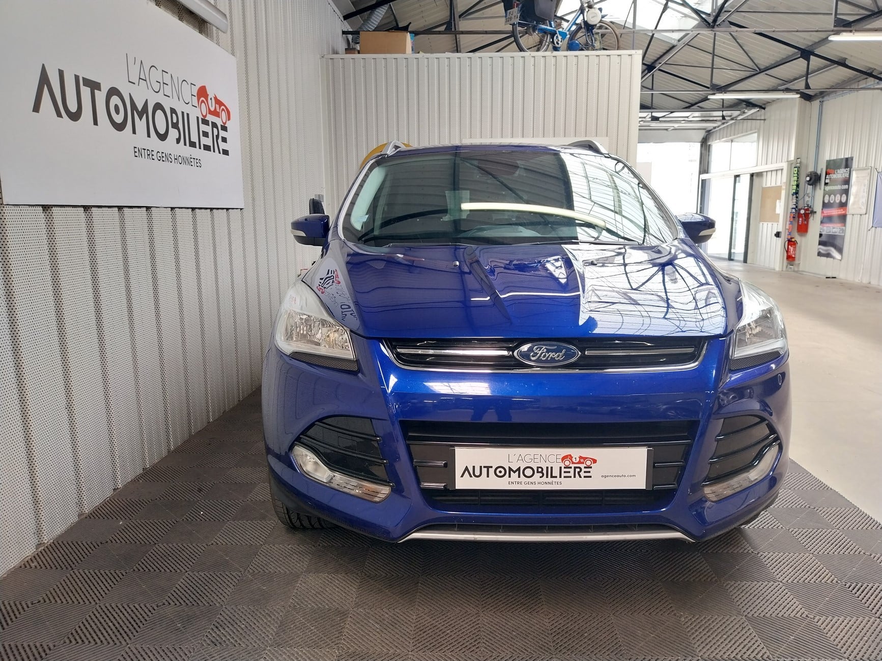 Ford Kuga 2.0 TDCI 120 TITANIUM 4X2 — 2