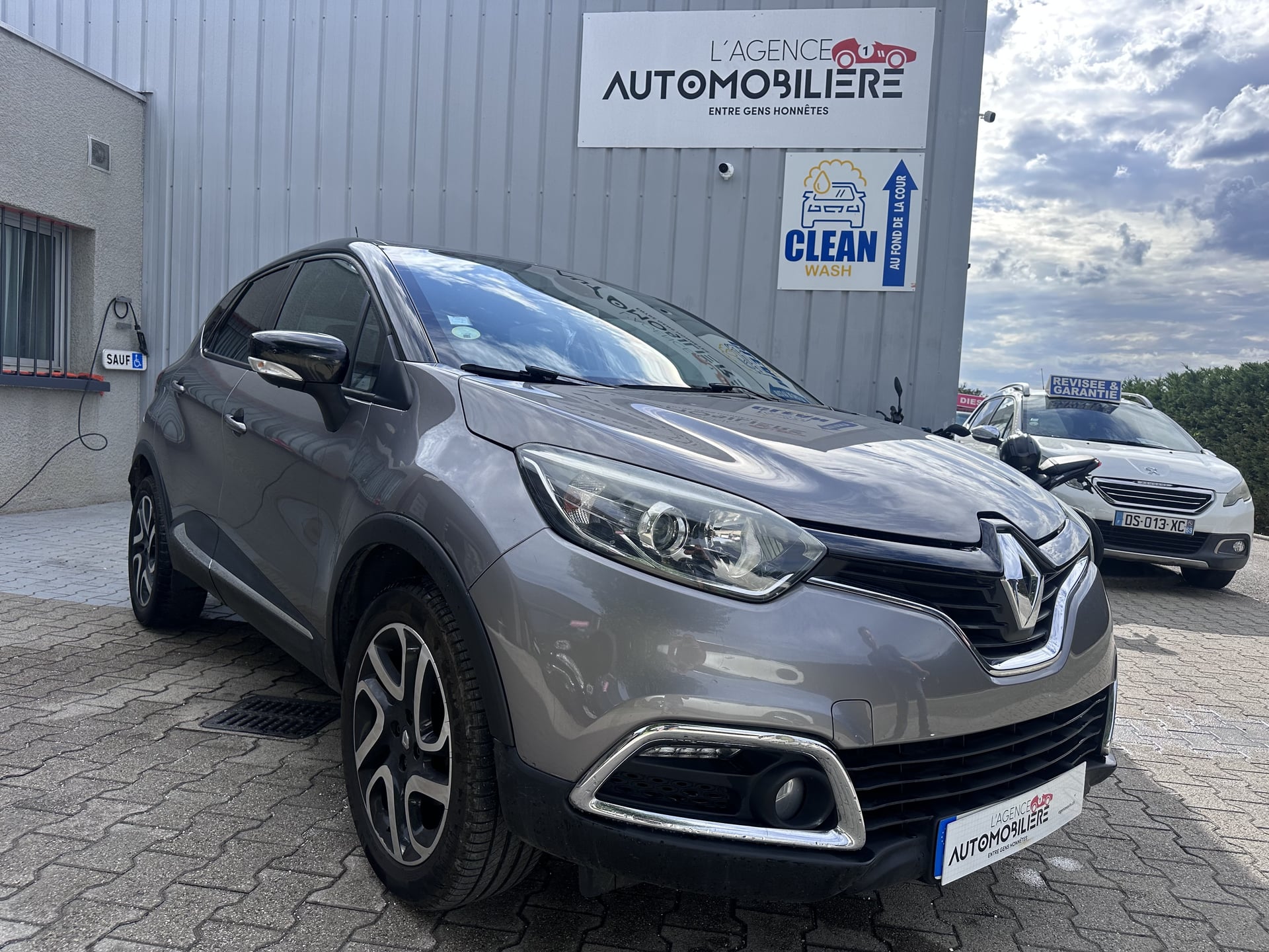 Renault Captur 1.5 DCI eco2  110 cv camera de recul PURE
