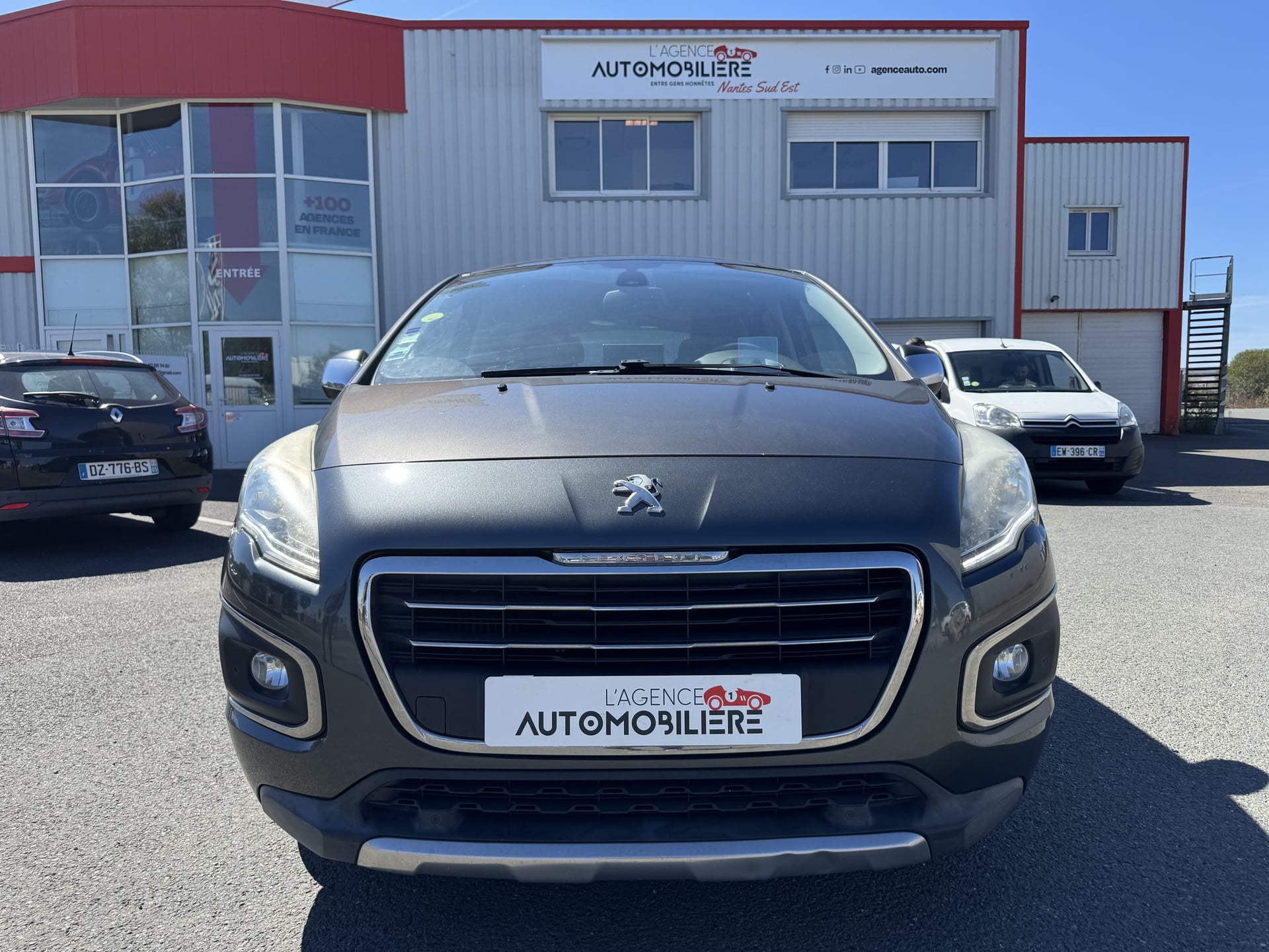 Peugeot 3008 1.6 BLUEHDI 120 ALLURE | CAMERA, TOIT PANO, SEMI-CUIR | GARANTIE 12 MOIS — 2