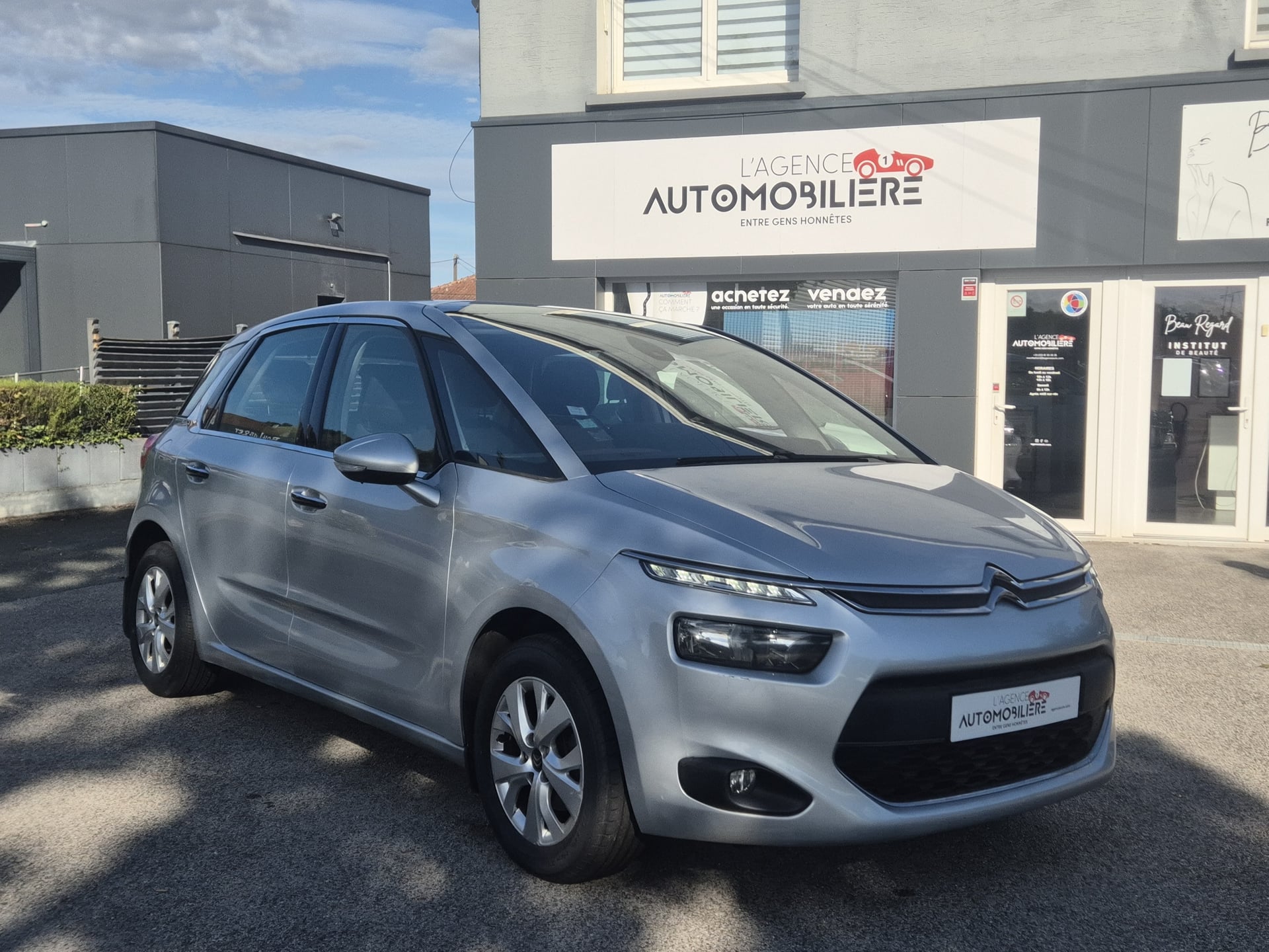 Citroen C4 Picasso 1.6 e-HDi 115 Intensive + Attelage
