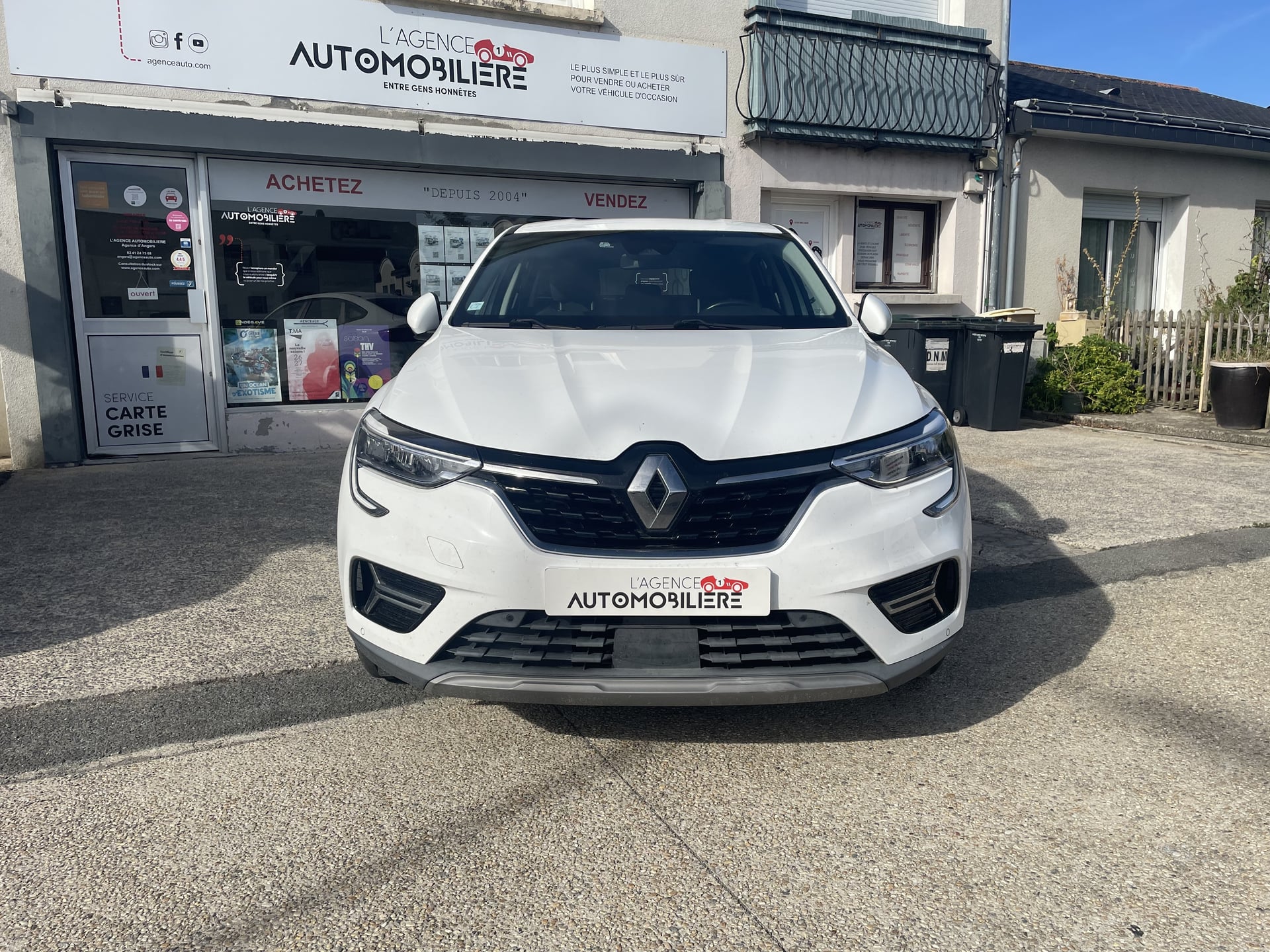 Renault Arkana E-TECH 1.6 145 cv - Suivi Renault - 1ère main — 2