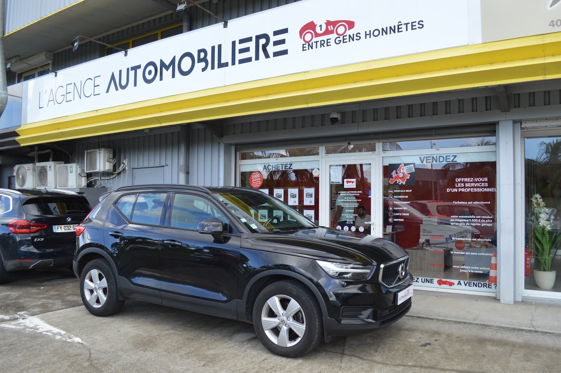 Volvo VOLVO XC40 T2 129 MOMENTUM ESSENTIEL BV6