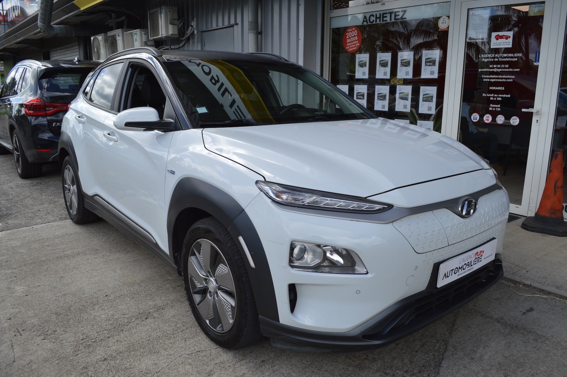 Hyundai KONA 204ch Executive 64kw — 2