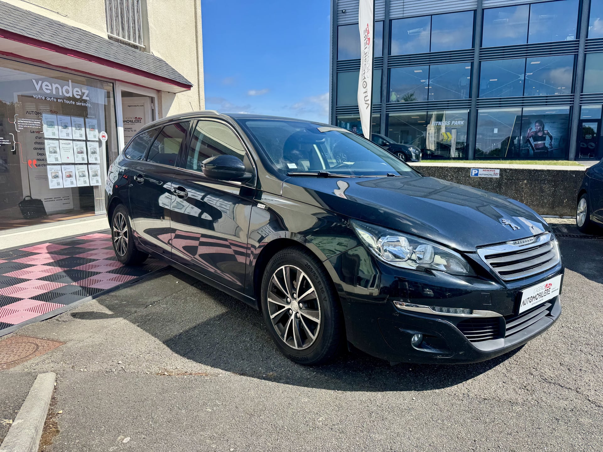 Peugeot 308 SW 1.6 BLUEHDI 120ch STYLE S&S — 2