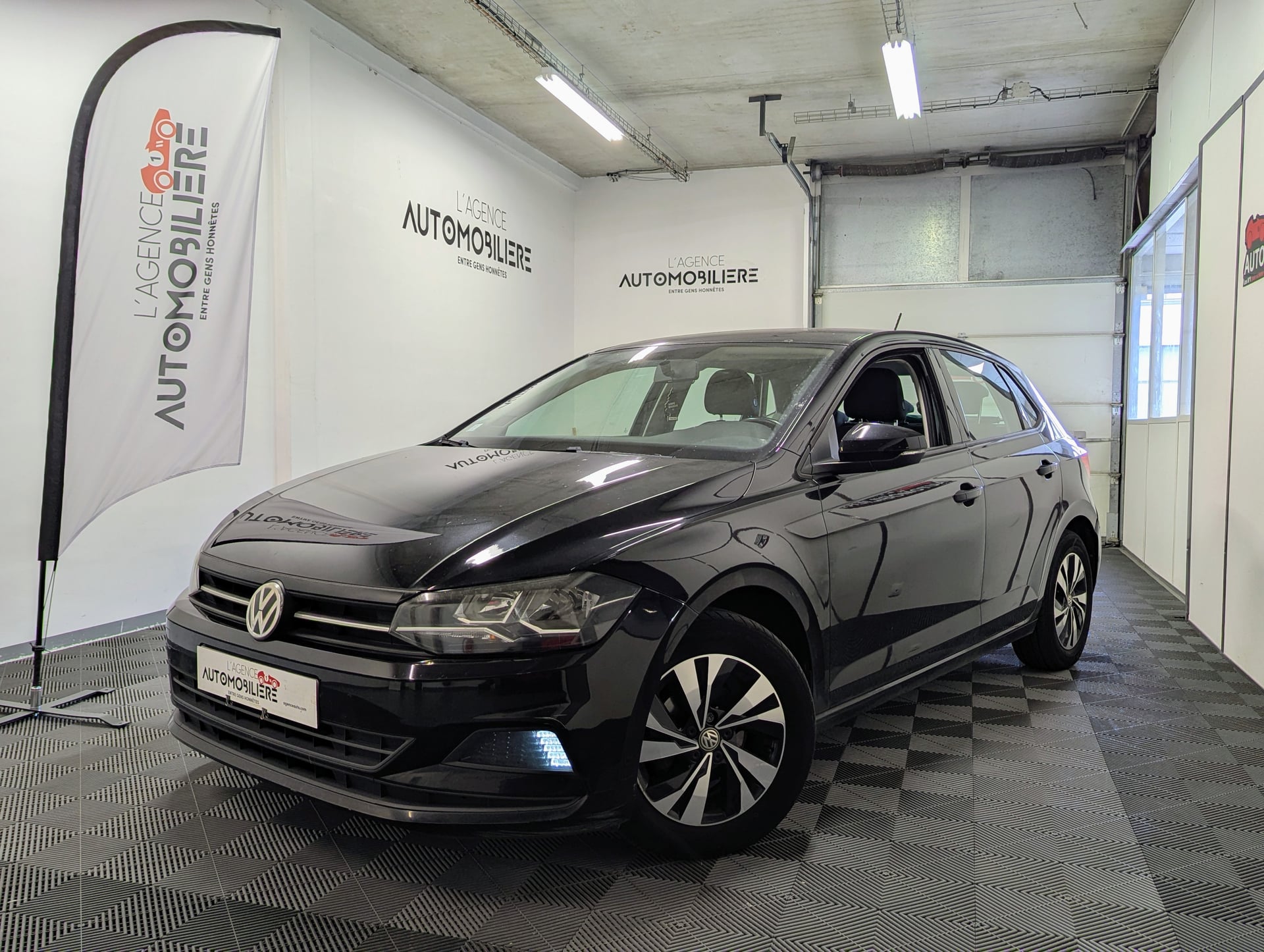 Volkswagen Polo VI 1.0 65 CONFORTLINE