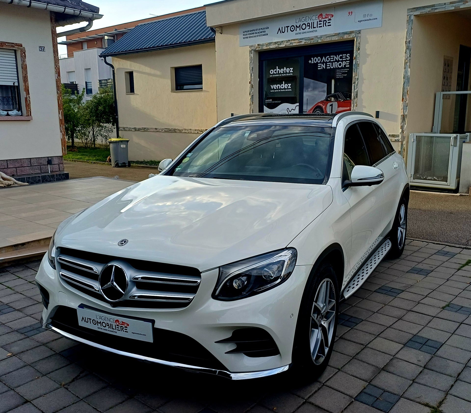 Mercedes-Benz Classe GLC 250 d 2.2 l 4MATIC Fascination AMG LINE 9G-Tronic 204 cv Boîte auto