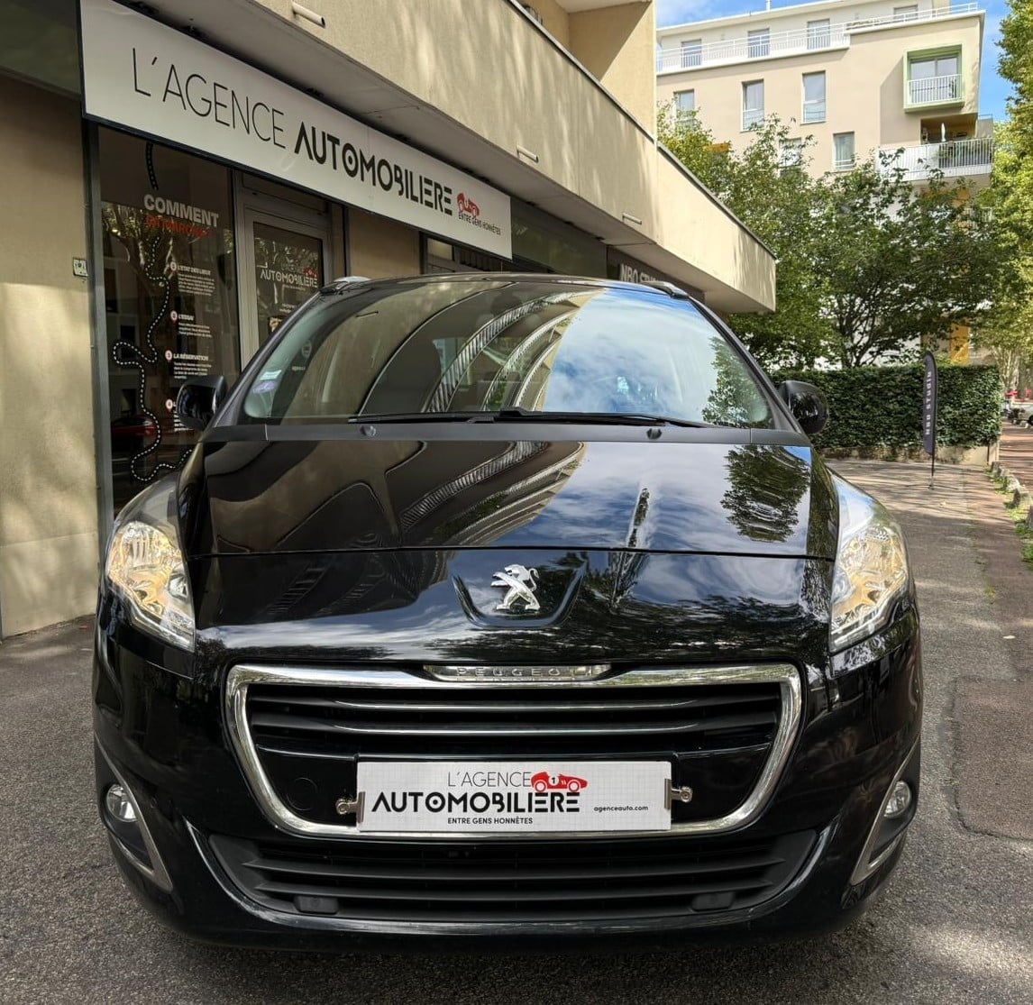 Peugeot 5008 1.6 THP 165 S&S ALLURE EAT6 — 2