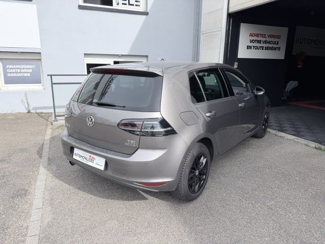 Volkswagen Golf VII 1.2 TSI 105 Confortline BlueMotion Climatisation - Gps - Jantes Aluminium — 2