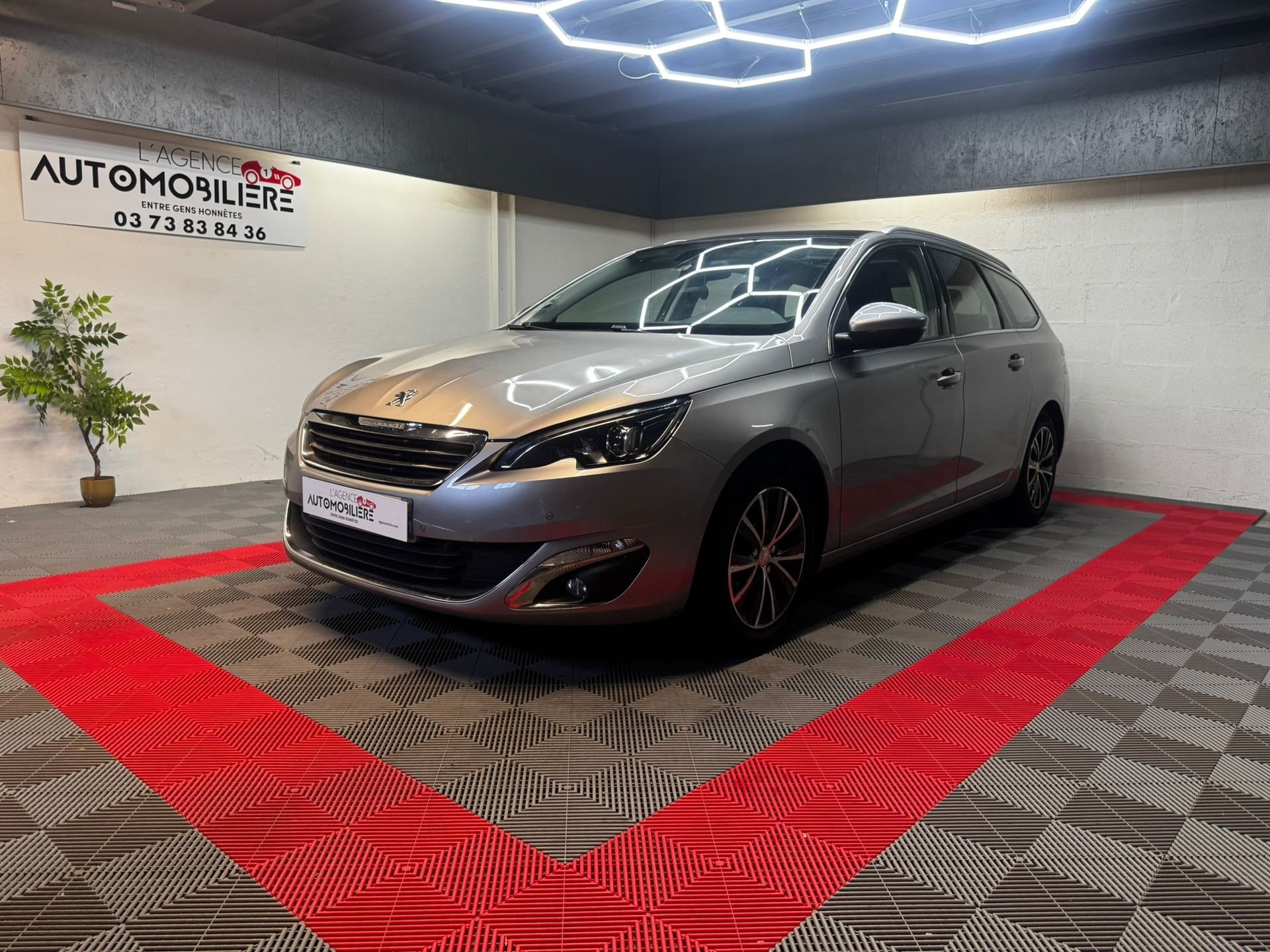 Peugeot 308 SW II (T9) SW 1.6 BlueHDi S&S 120 cv