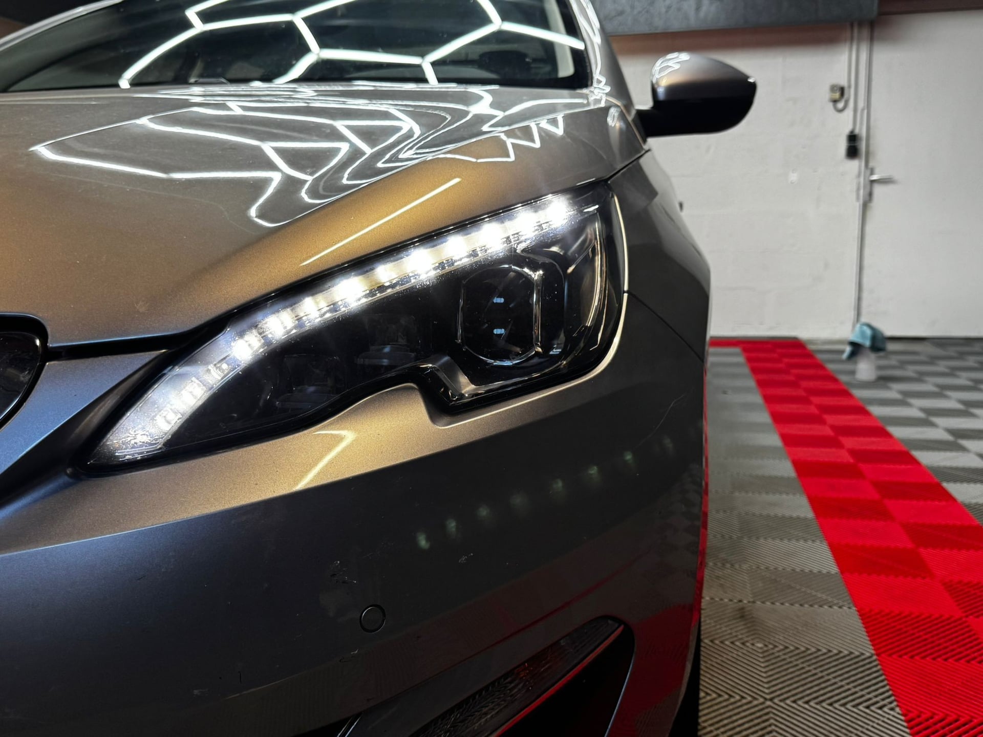 Peugeot 308 SW II (T9) SW 1.6 BlueHDi S&S 120 cv — 2
