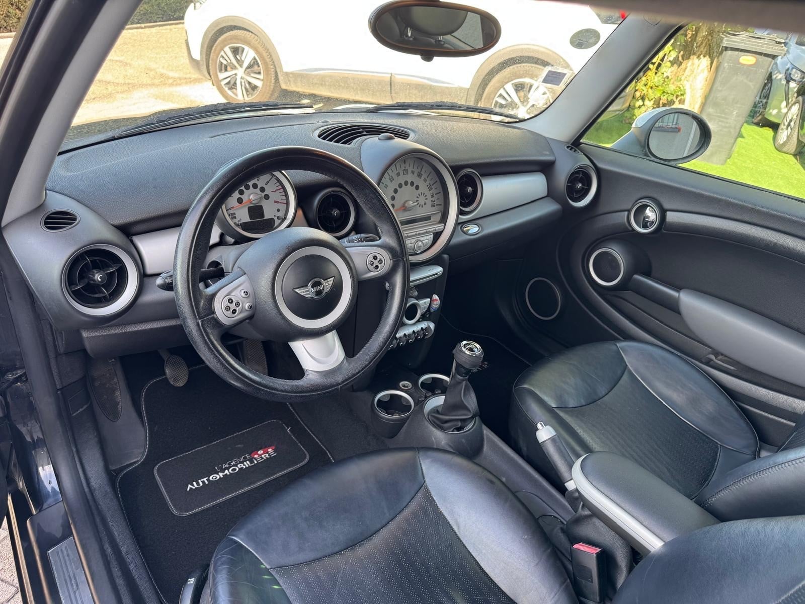 Mini Mini (R56) Cooper 1.6 i 16V 120cv — 15