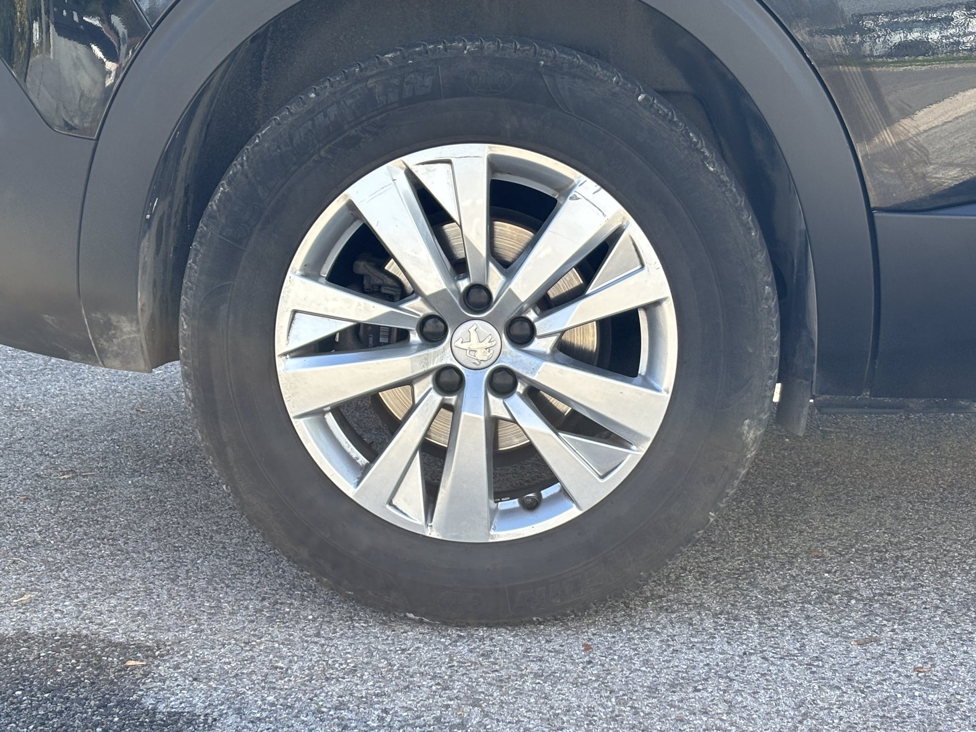 Peugeot 5008 1.5 Blue Hdi 130 ch ACTIVE 7P EAT8 — 23