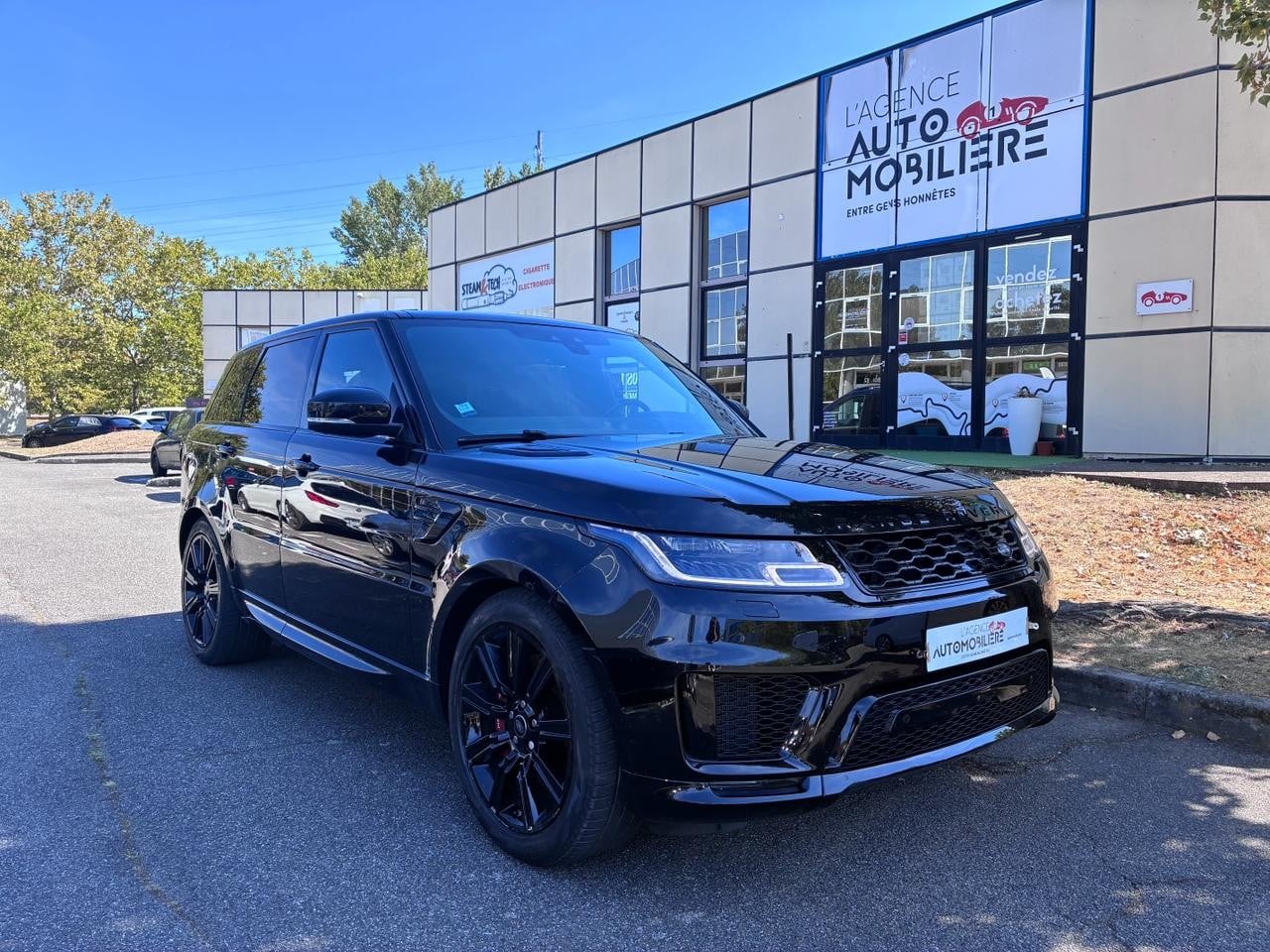 Land Rover Range Rover Sport P400E HYBRID 404 CH HSE DYNAMIC - Entretien Land Rover