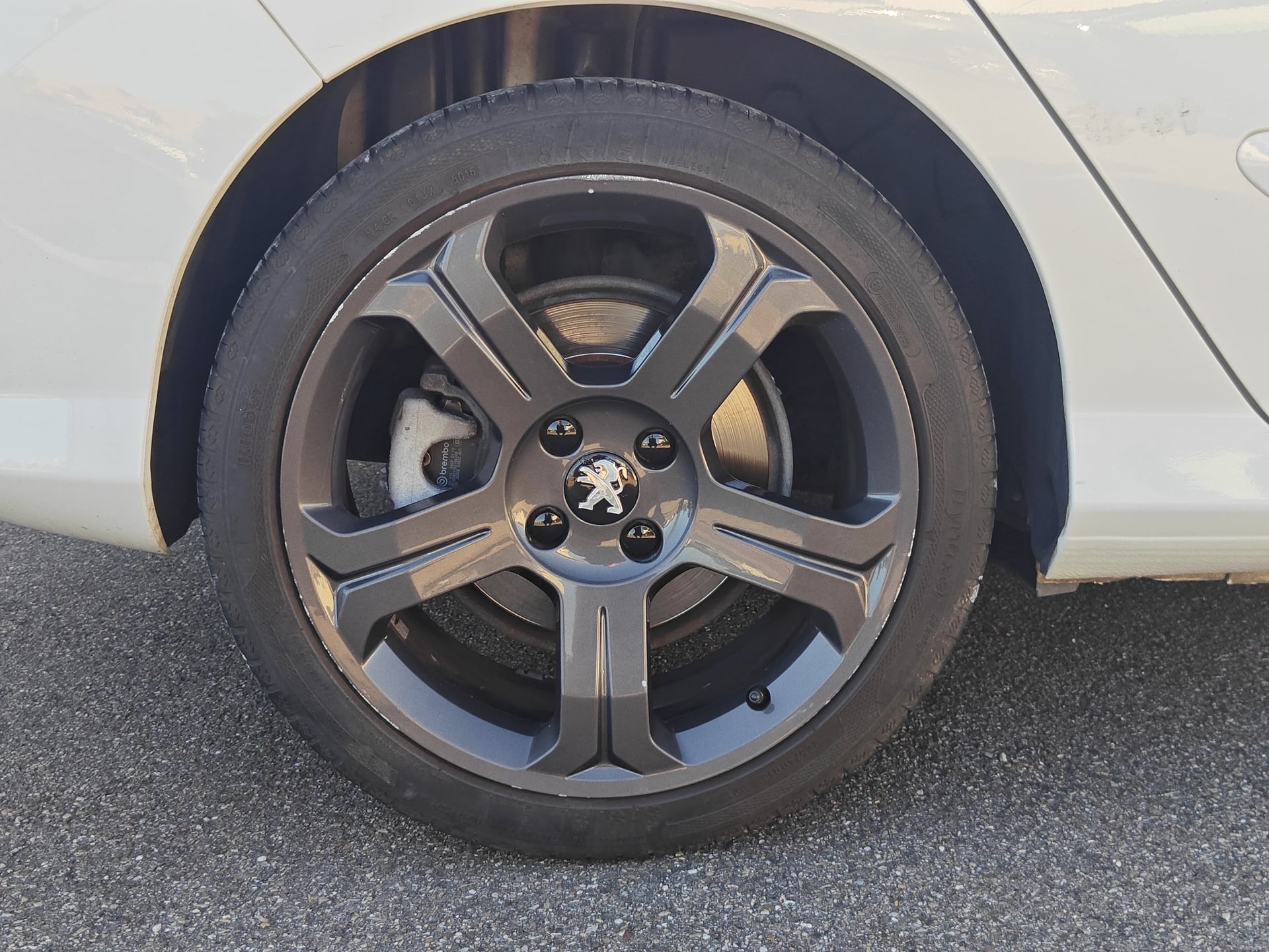Peugeot 308 1,6 THP 16v 200CH GTI 5p — 34