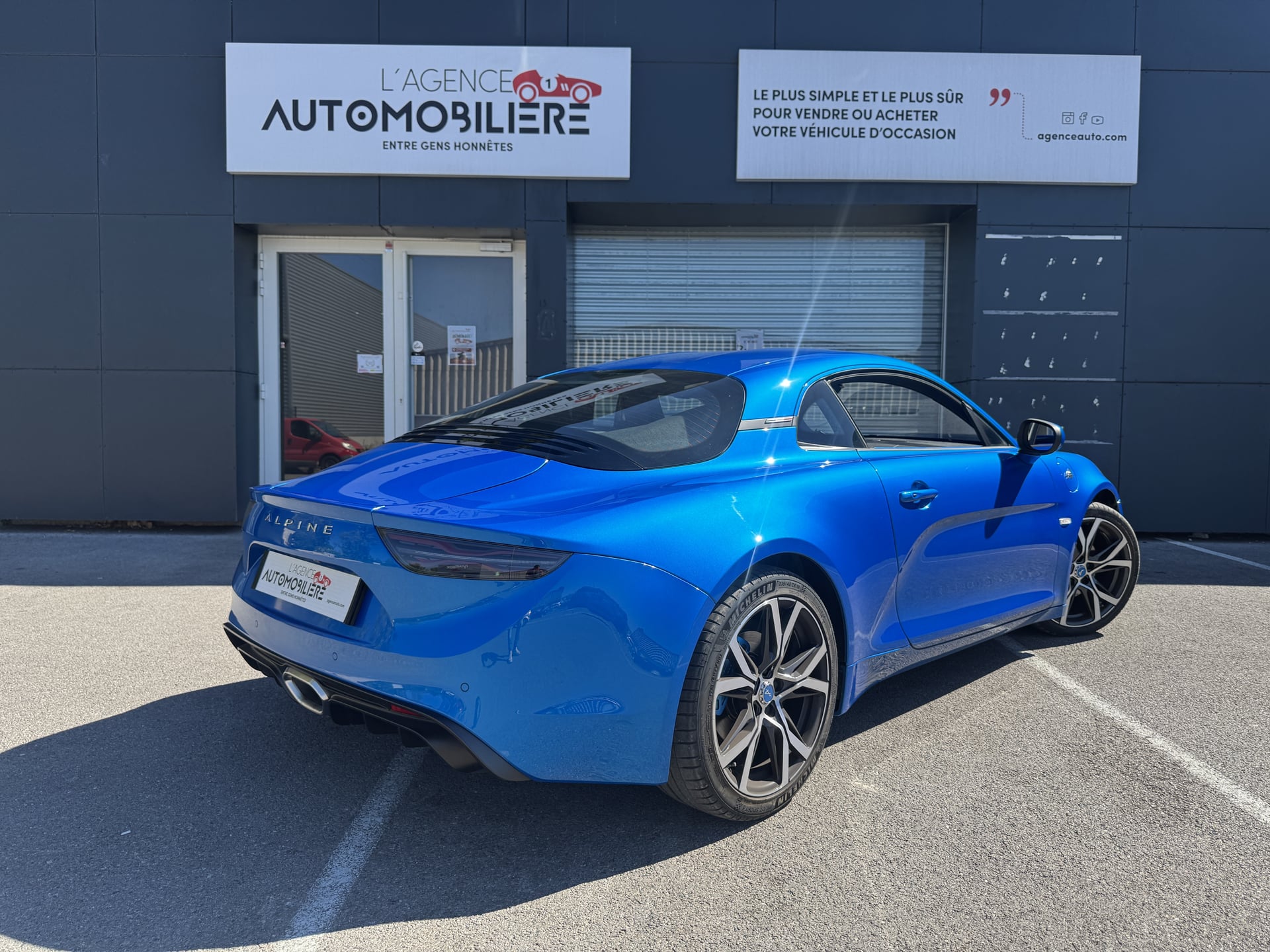 Alpine A110 1.8t 252ch Légende Echap. Sport / Focal / Télémétrie / Sabelt — 2
