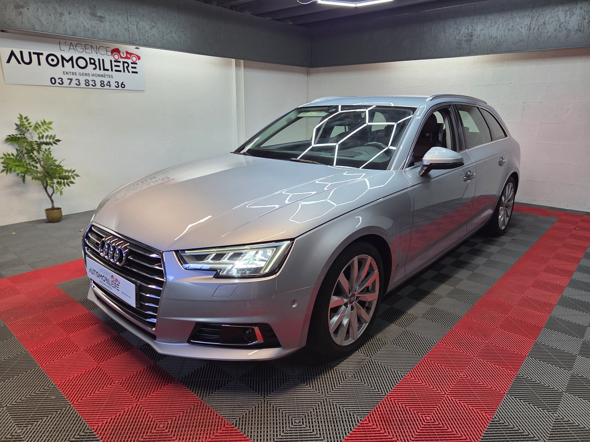 Audi A4 Avant Avant 3.0 V6 TDI 272ch Design Luxe Quattro Tiptronic