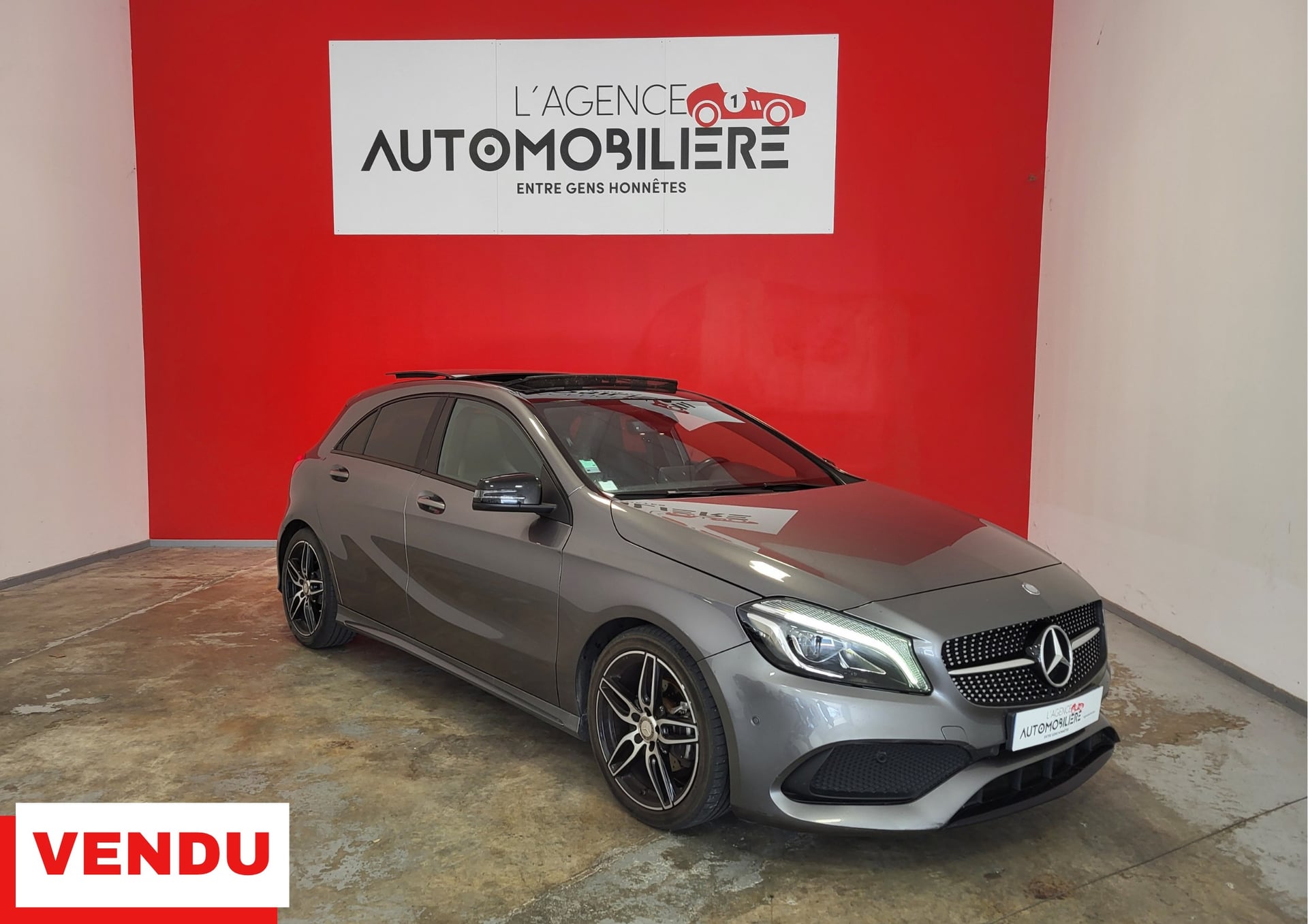 Mercedes-Benz Classe A CLASSE A 200 156 7G-TRONIC AMG LINE + TOIT OUVRANT