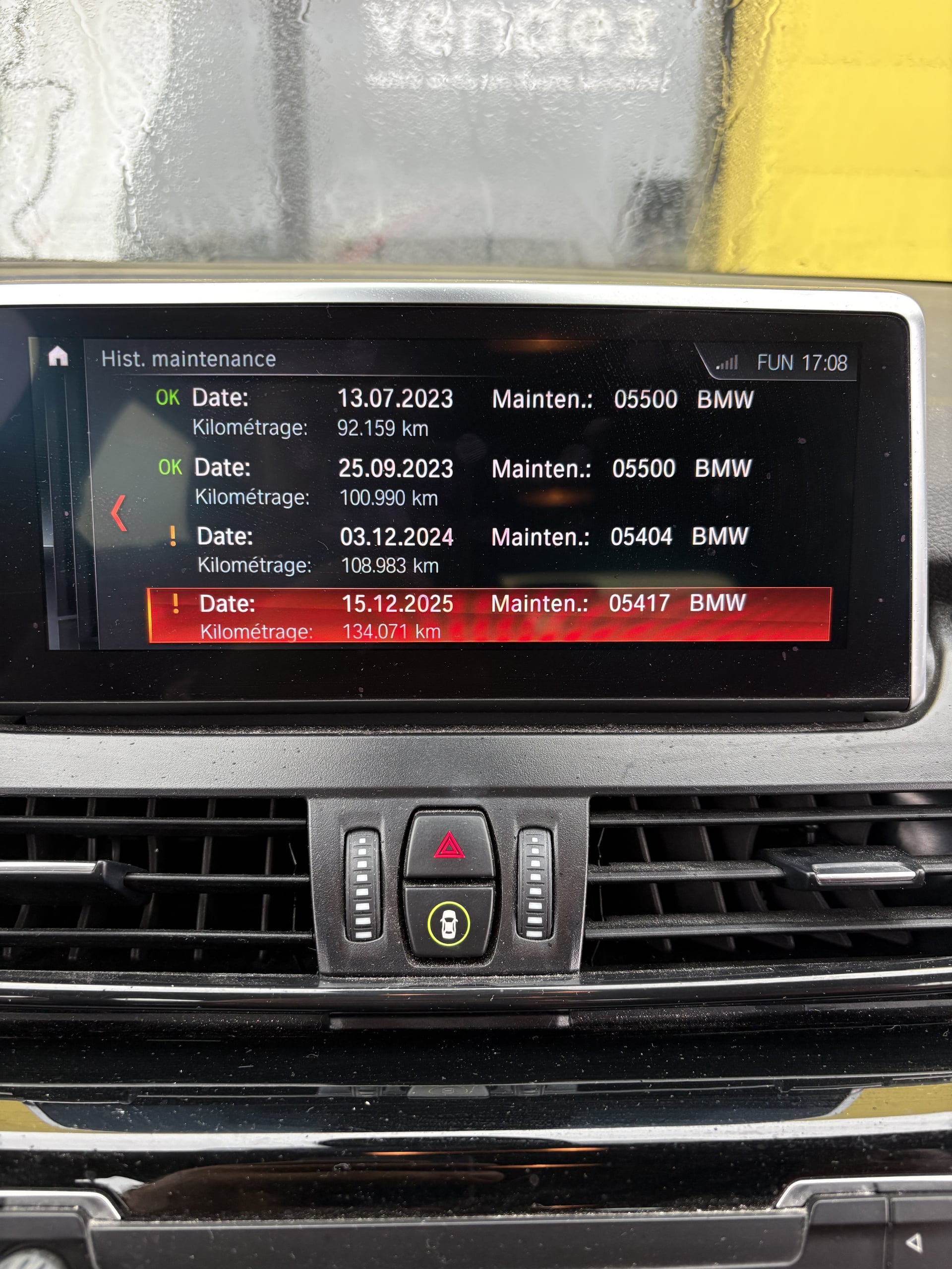 BMW Série 2 Gran Tourer Active Tourer 216D Business DKG7 — 29