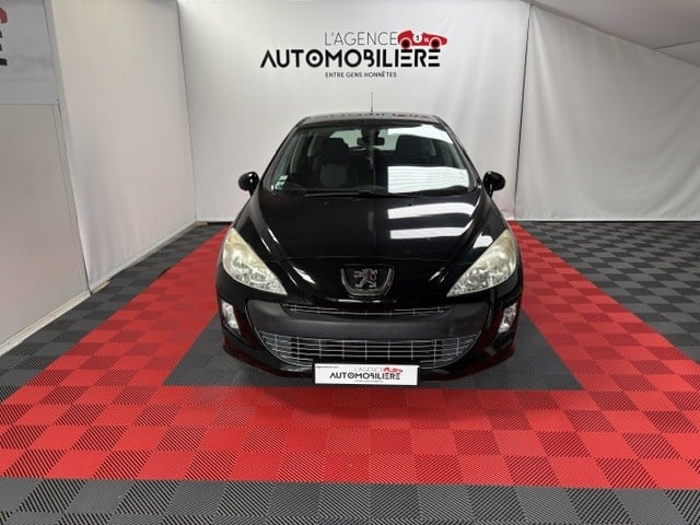 Peugeot 308 1.6 HDI 110 CH PREMIUM — 2