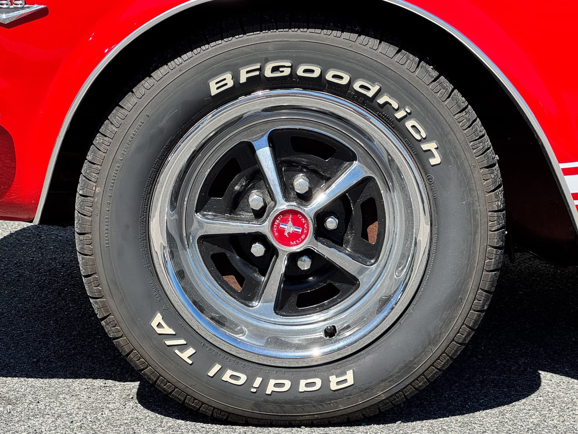 Ford Mustang Fastback V8 289ci — 40