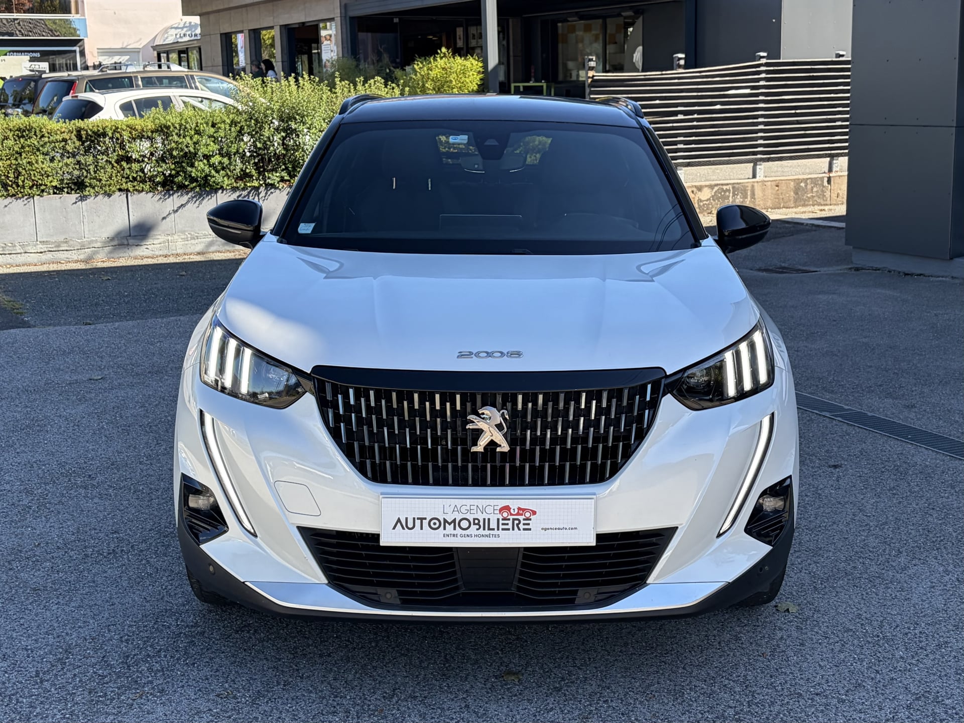 Peugeot 2008 1.5 BLUE HDI 130 GT LINE EAT8 - ( Régulateur adaptatif - Caméra ) — 2