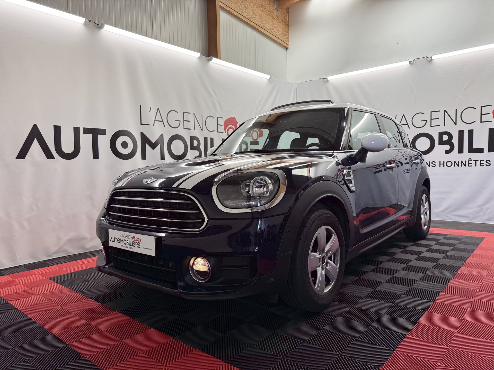 Mini Countryman II (F60) COOPER 1.5 i 136 cv BVM6 (1ère main, toit ouvrant, affichage tête haute)