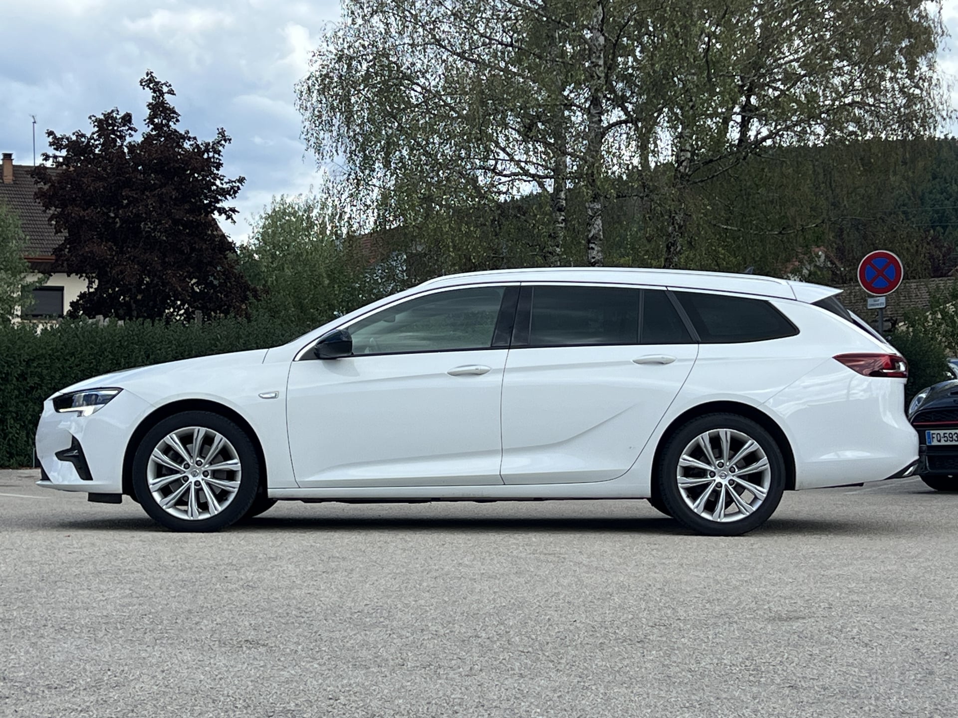 Opel Insignia Sports tourer 2.0 174ch BUSINESS BVA — 2