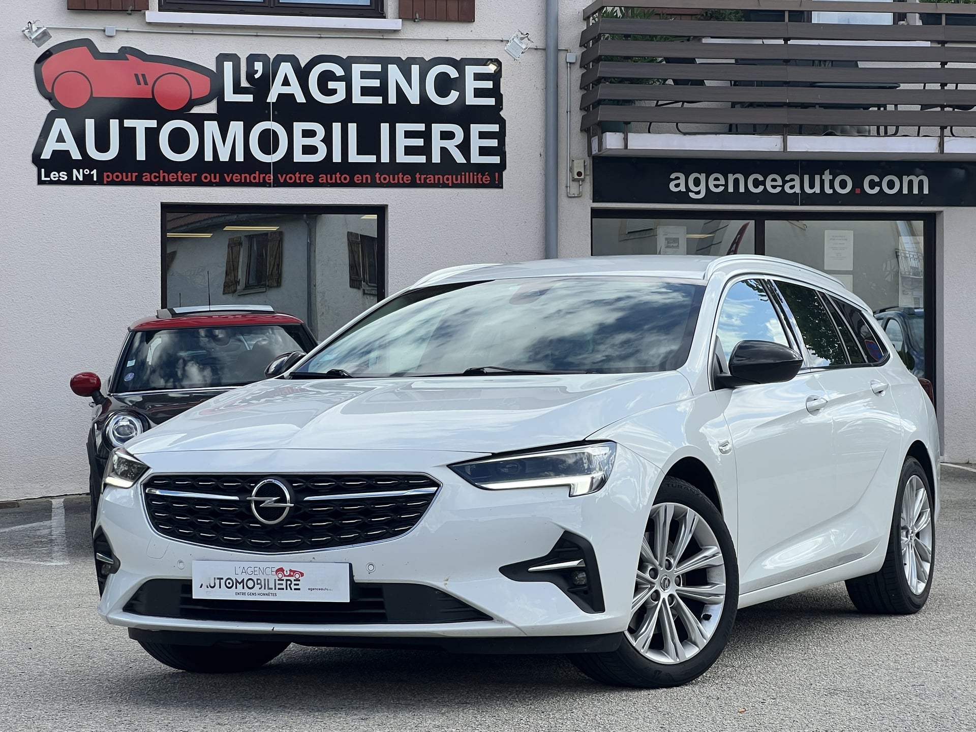 Opel Insignia Sports tourer 2.0 174ch BUSINESS BVA