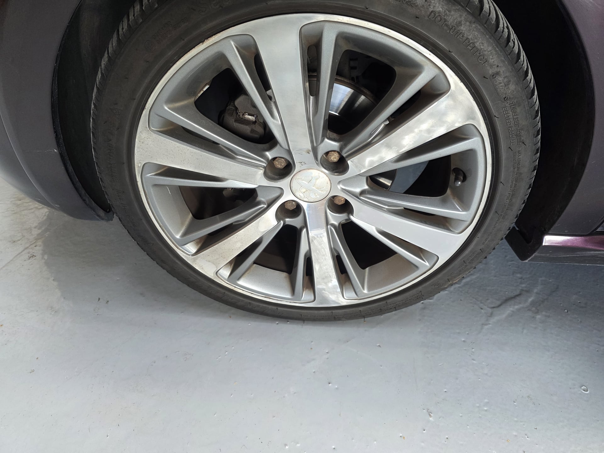 Peugeot 208 1.6 e-HDI 115 CH FAP XY 3PORTES — 30