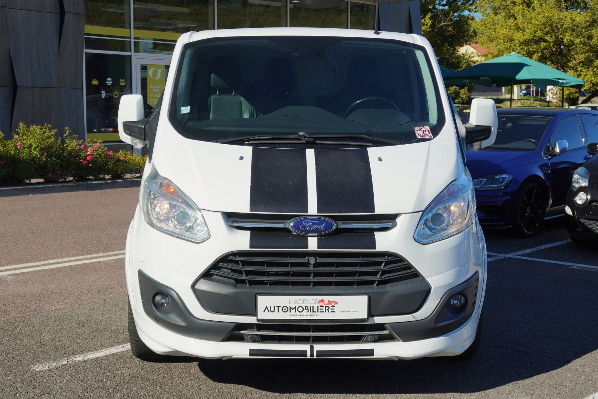 Ford Transit Custom Fourgon 290 L1H1 2.0 Ecoblue 170 Auto Sport + Attelage — 2