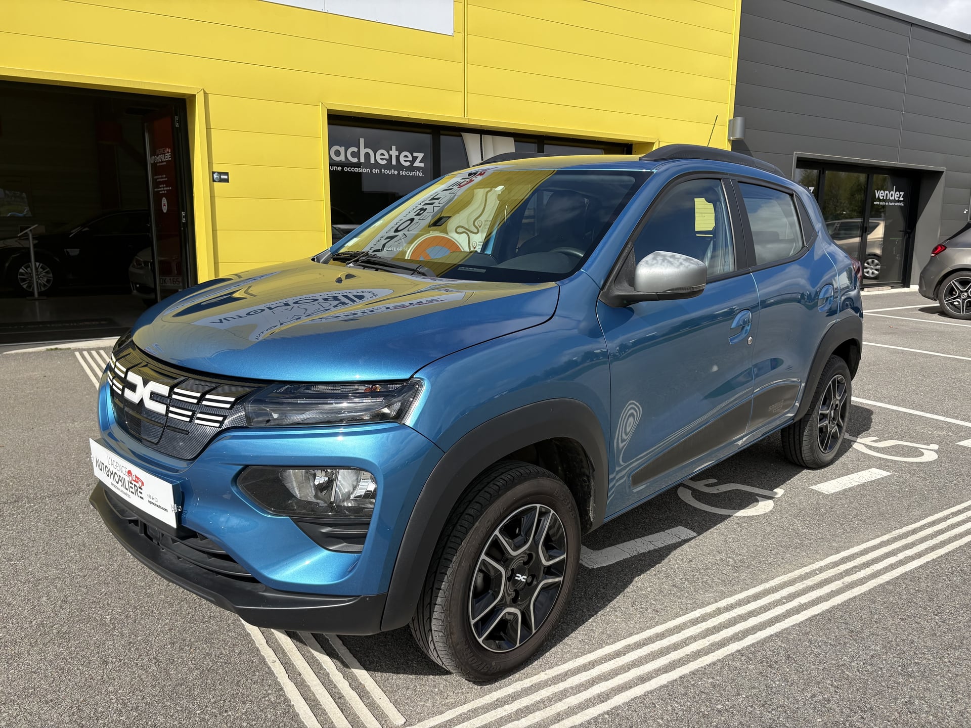 Dacia Spring Finition Expression — 2