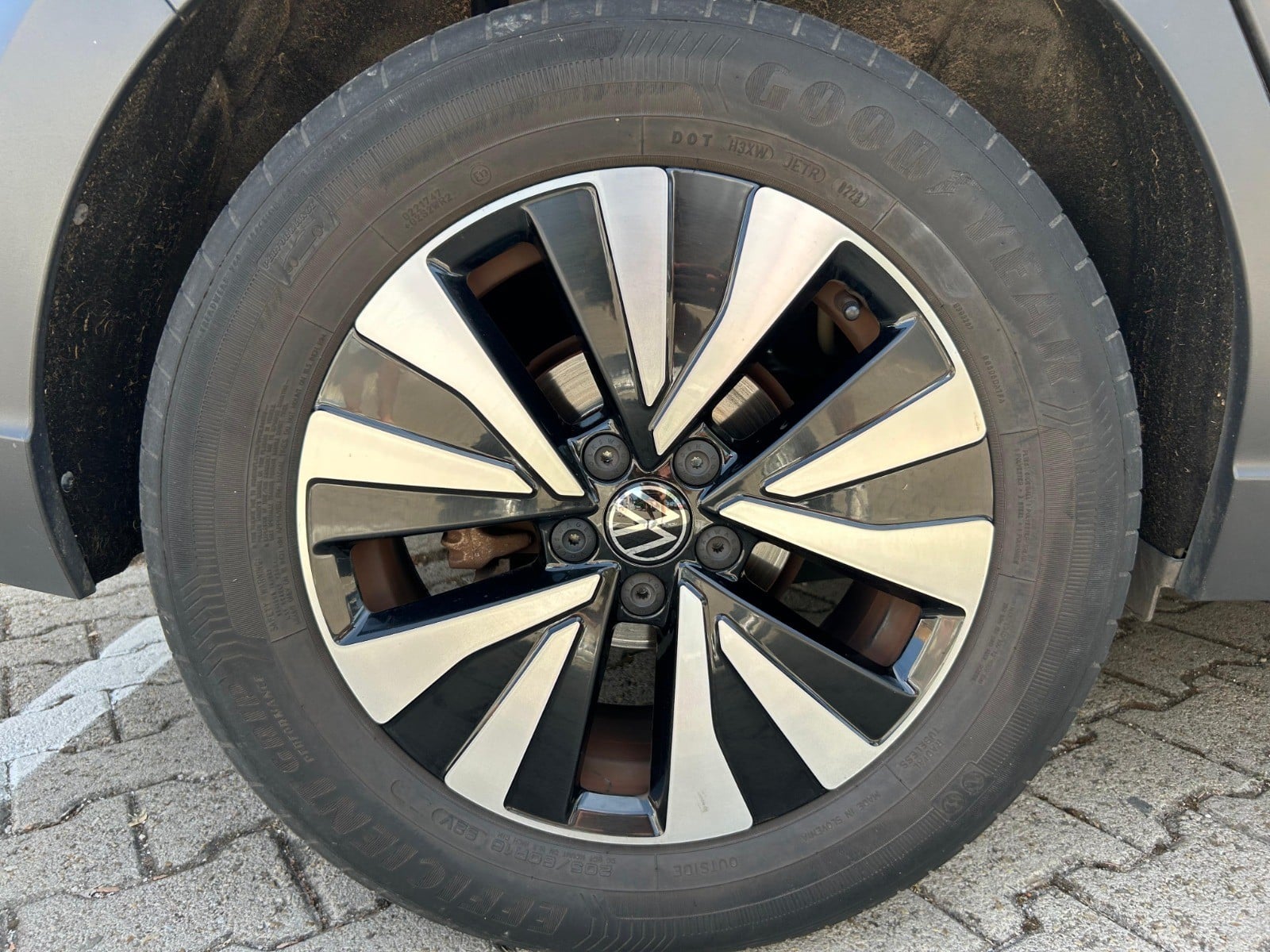 Volkswagen Taigo 1.0 TSI 110cv LIFE PLUS 1er MAIN — 29