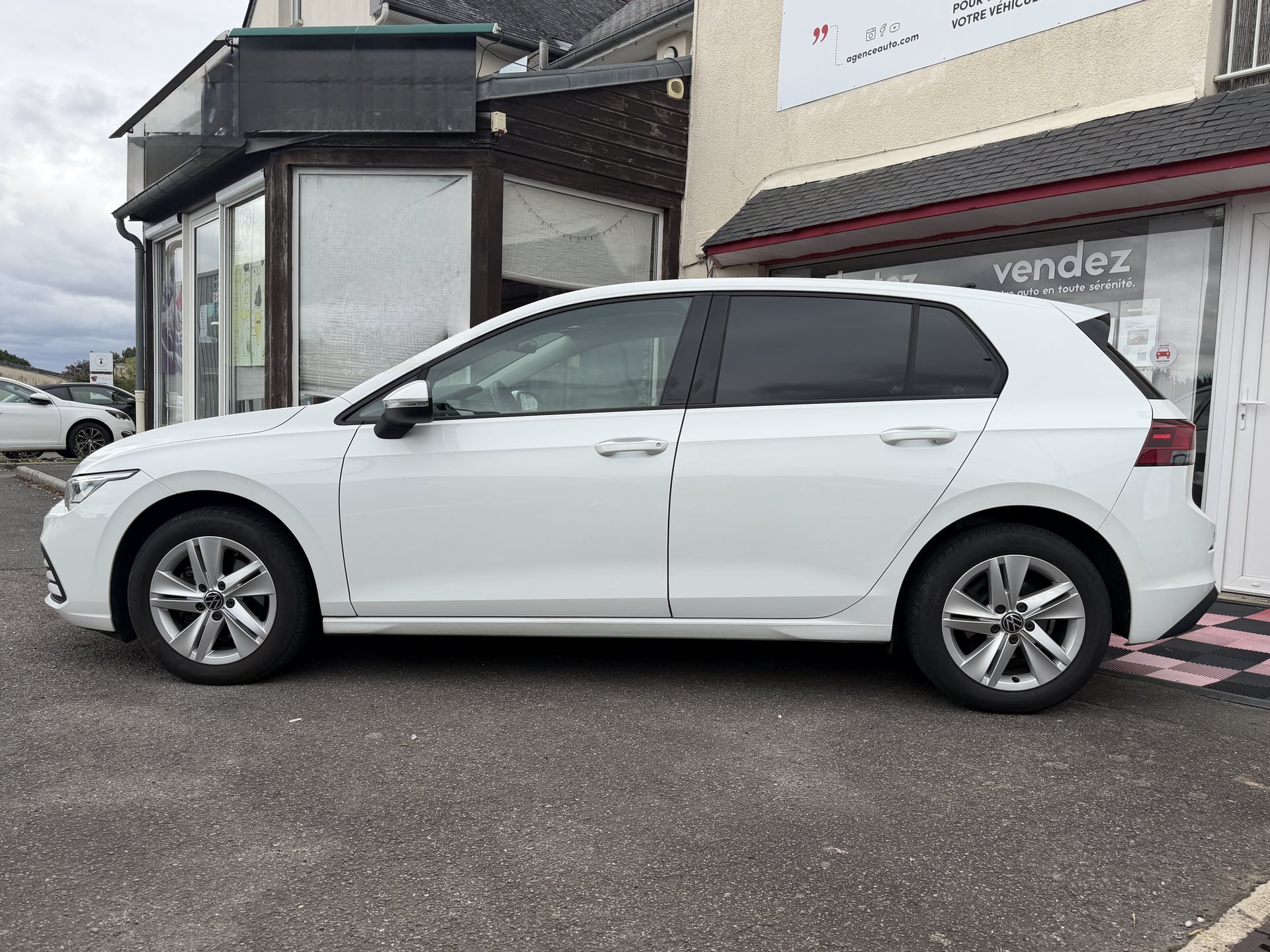 Volkswagen Golf 2.0 TDI SCR 115 BVM6 Business — 2