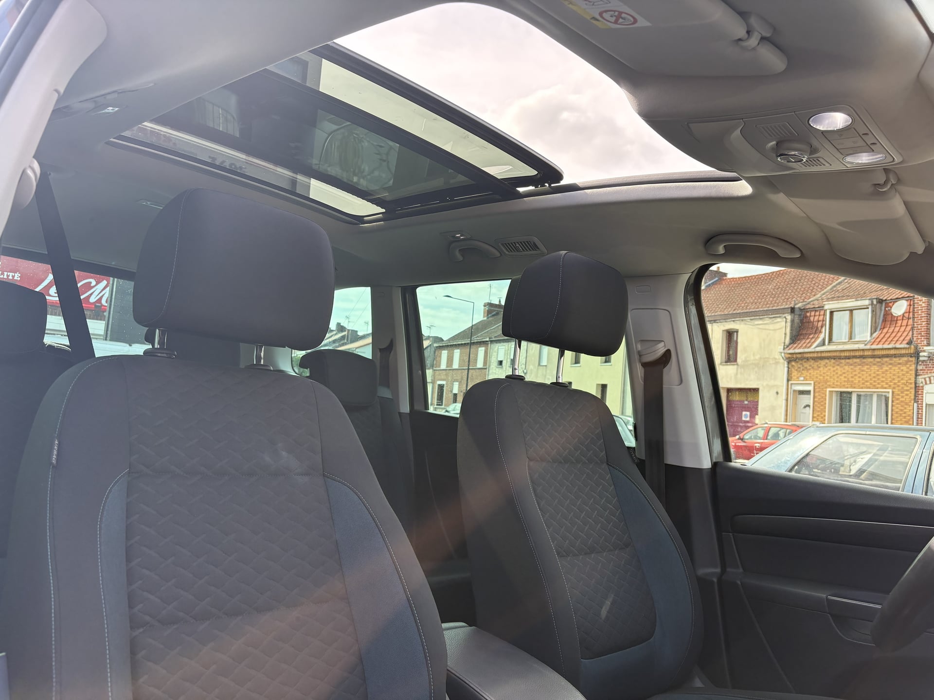 Volkswagen Sharan 2.0 Tdi 150 Iq.drive 7 Places Toit Ouvrant Pano — 2