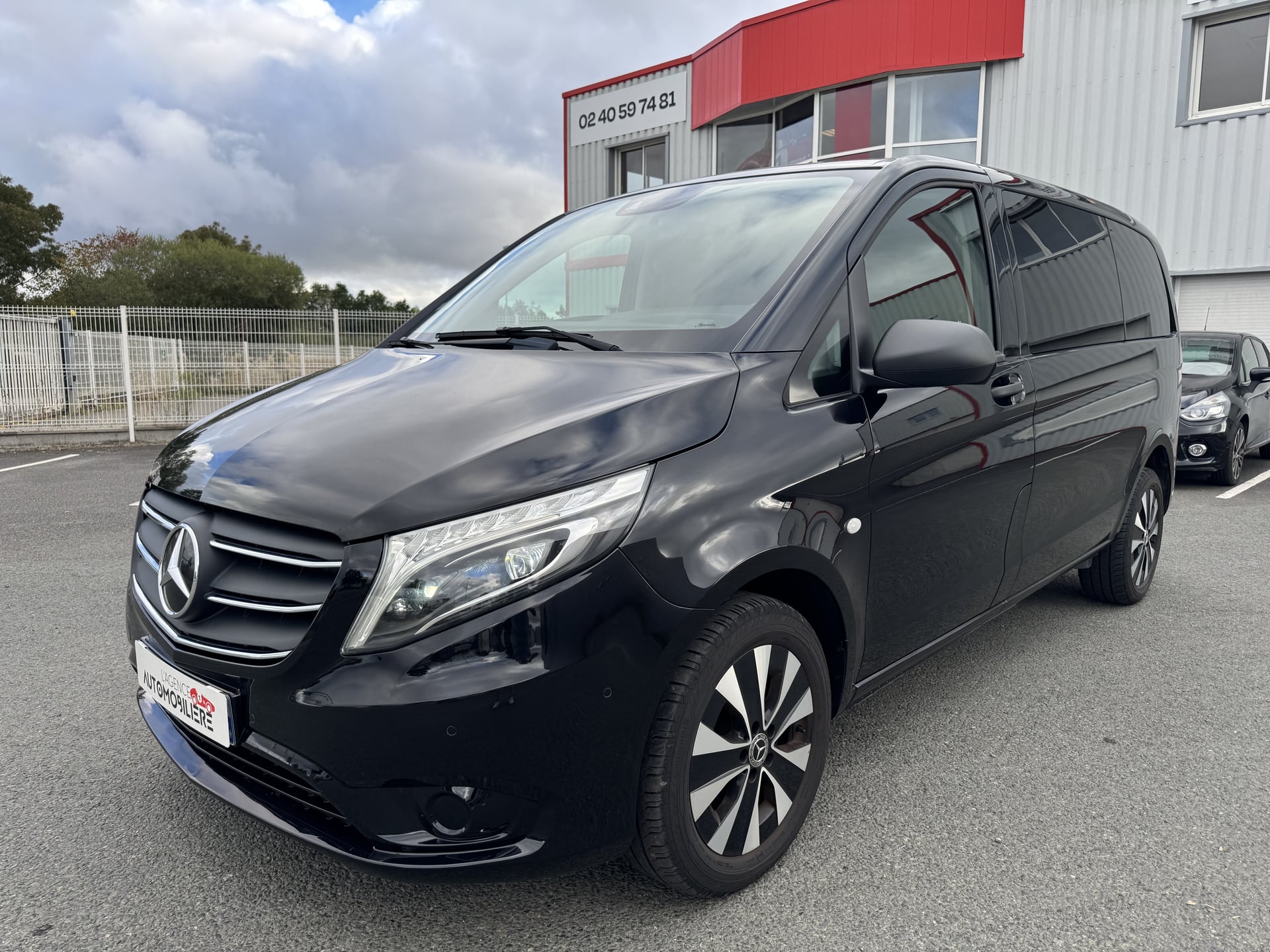 Mercedes-Benz Vito FOURGON 114 CDI 136 9G-TRONIC SELECT | SIEGES CHAUFFANTS, CAMERA, CARPLAY, HAYON | GARANTIE 12 MOIS