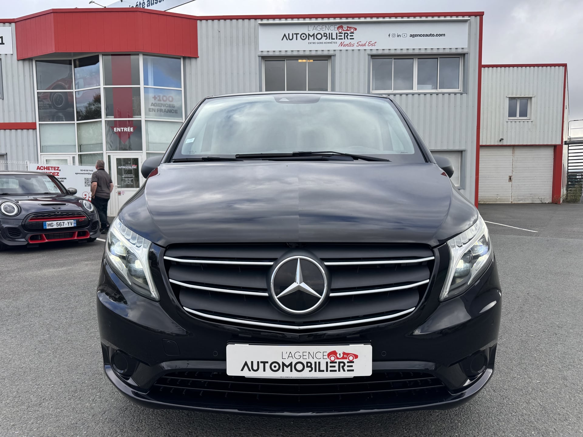 Mercedes-Benz Vito FOURGON 114 CDI 136 9G-TRONIC SELECT | SIEGES CHAUFFANTS, CAMERA, CARPLAY, HAYON | GARANTIE 12 MOIS — 2